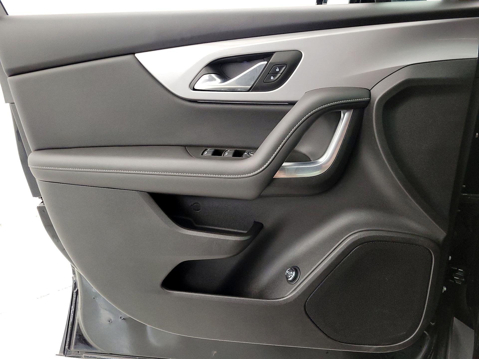 Thumbnail: 2024 Chevrolet Blazer - 12