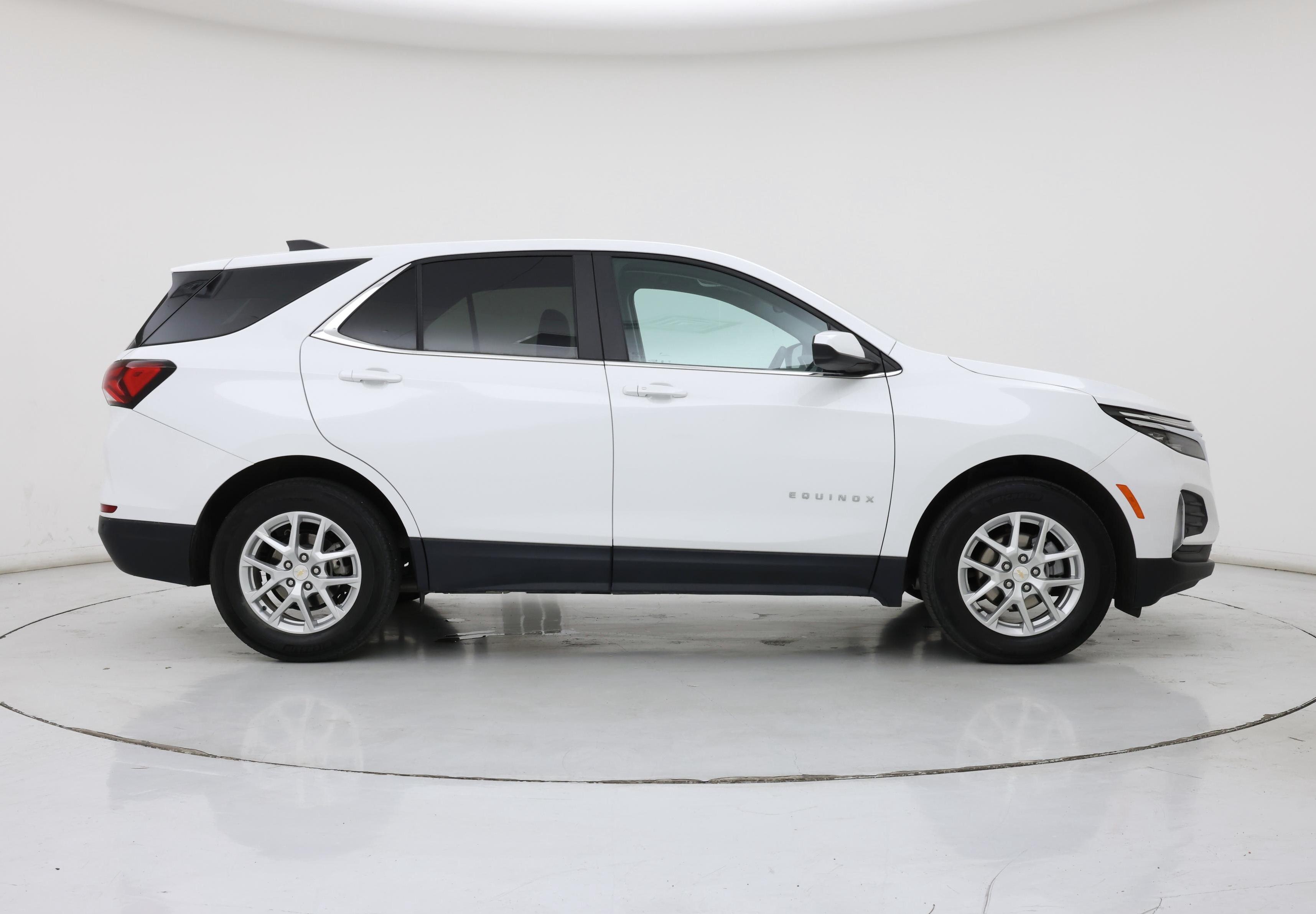 Thumbnail: 2023 Chevrolet Equinox - 7