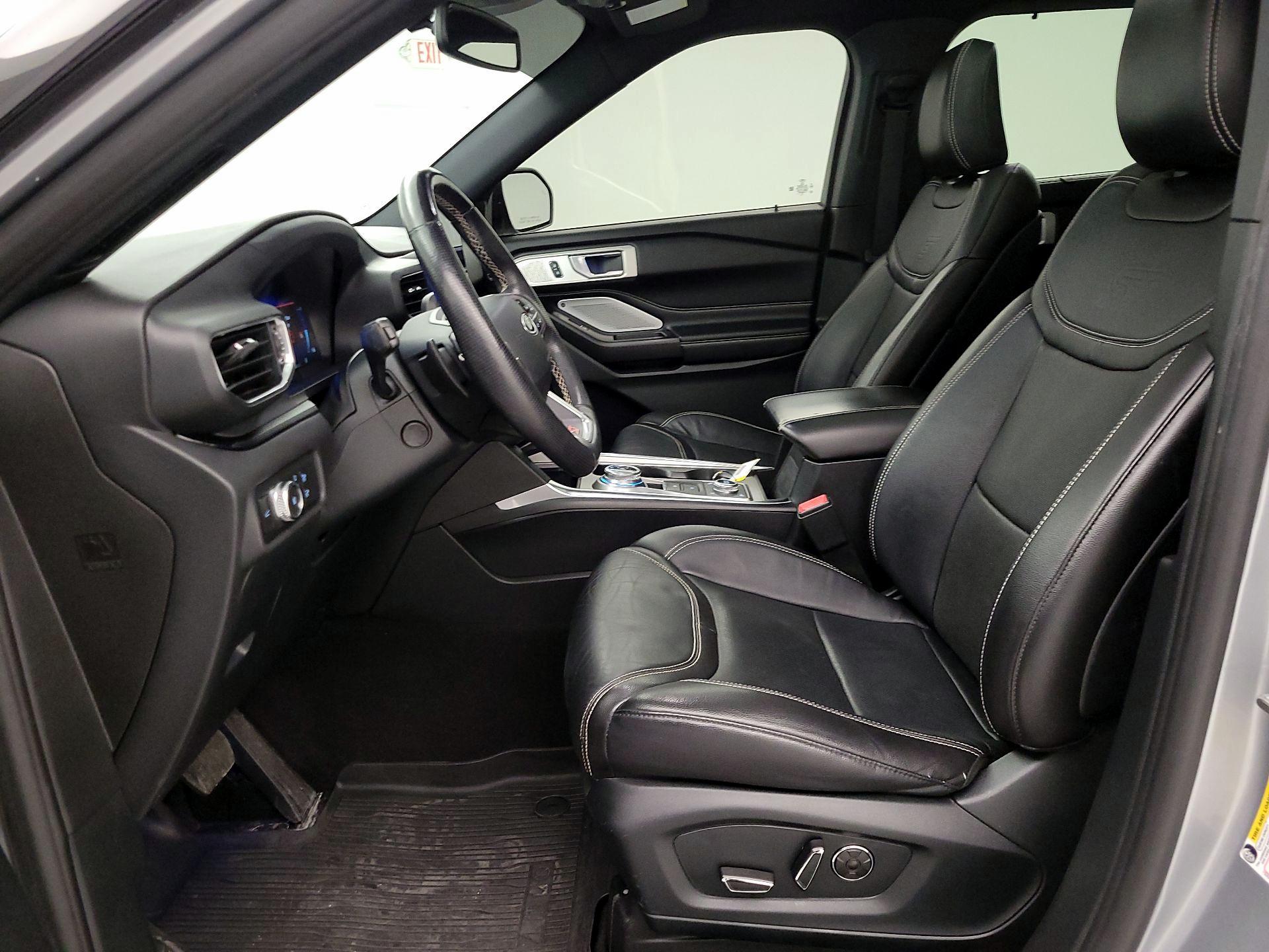 Thumbnail: 2020 Ford Explorer - 11