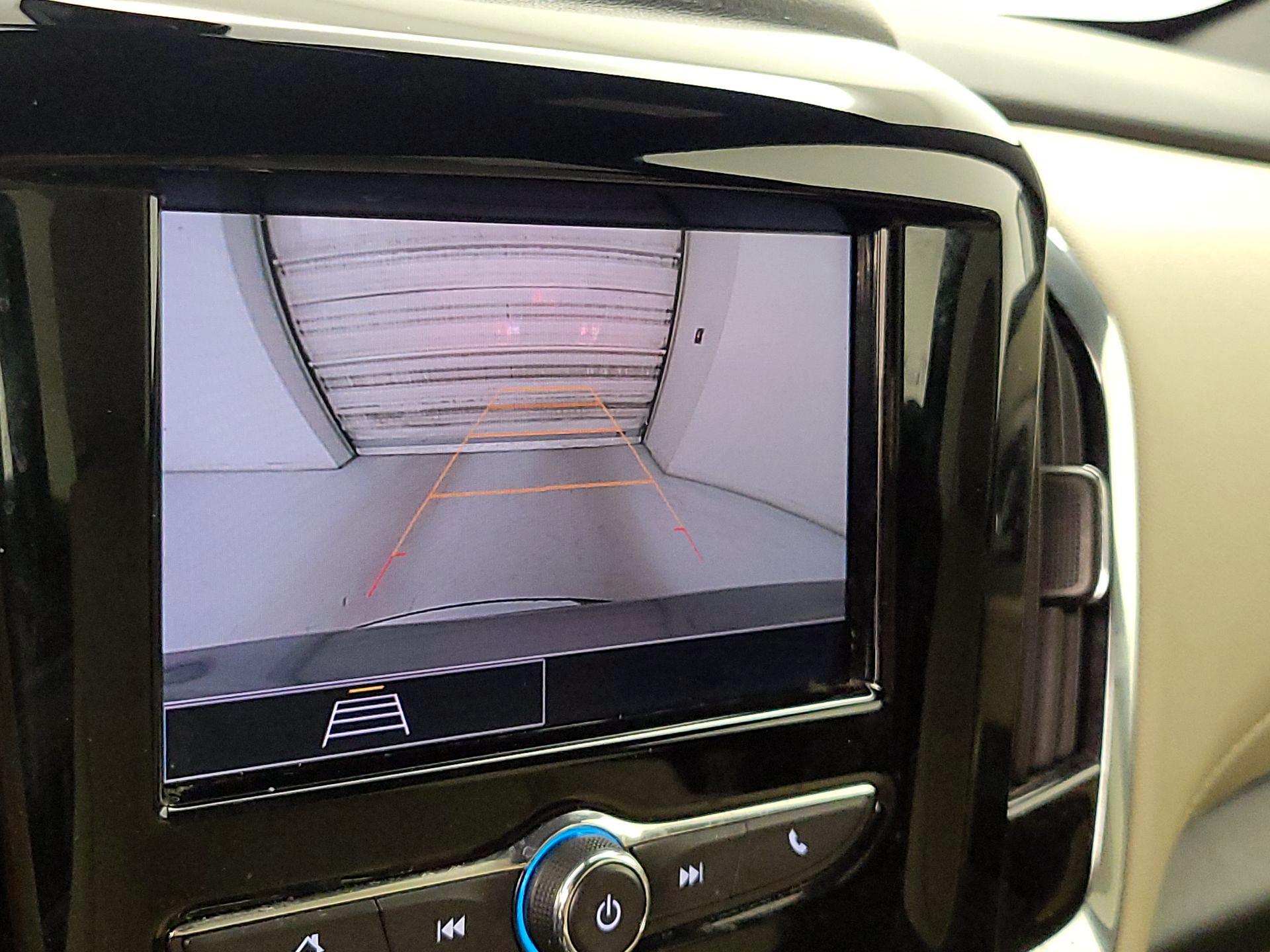 Thumbnail: 2023 Chevrolet Traverse - 14