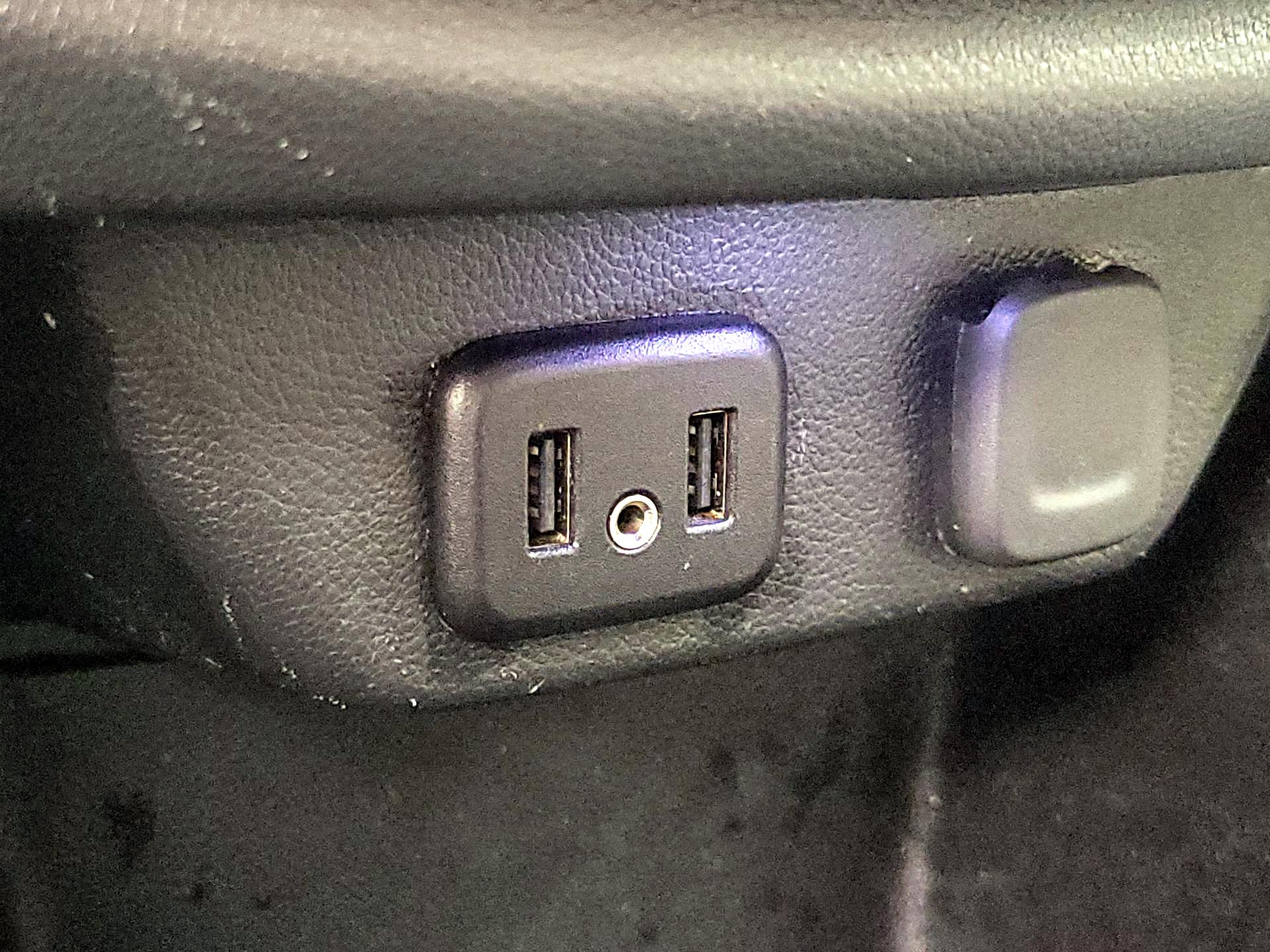 Thumbnail: 2023 Chevrolet Traverse - 18