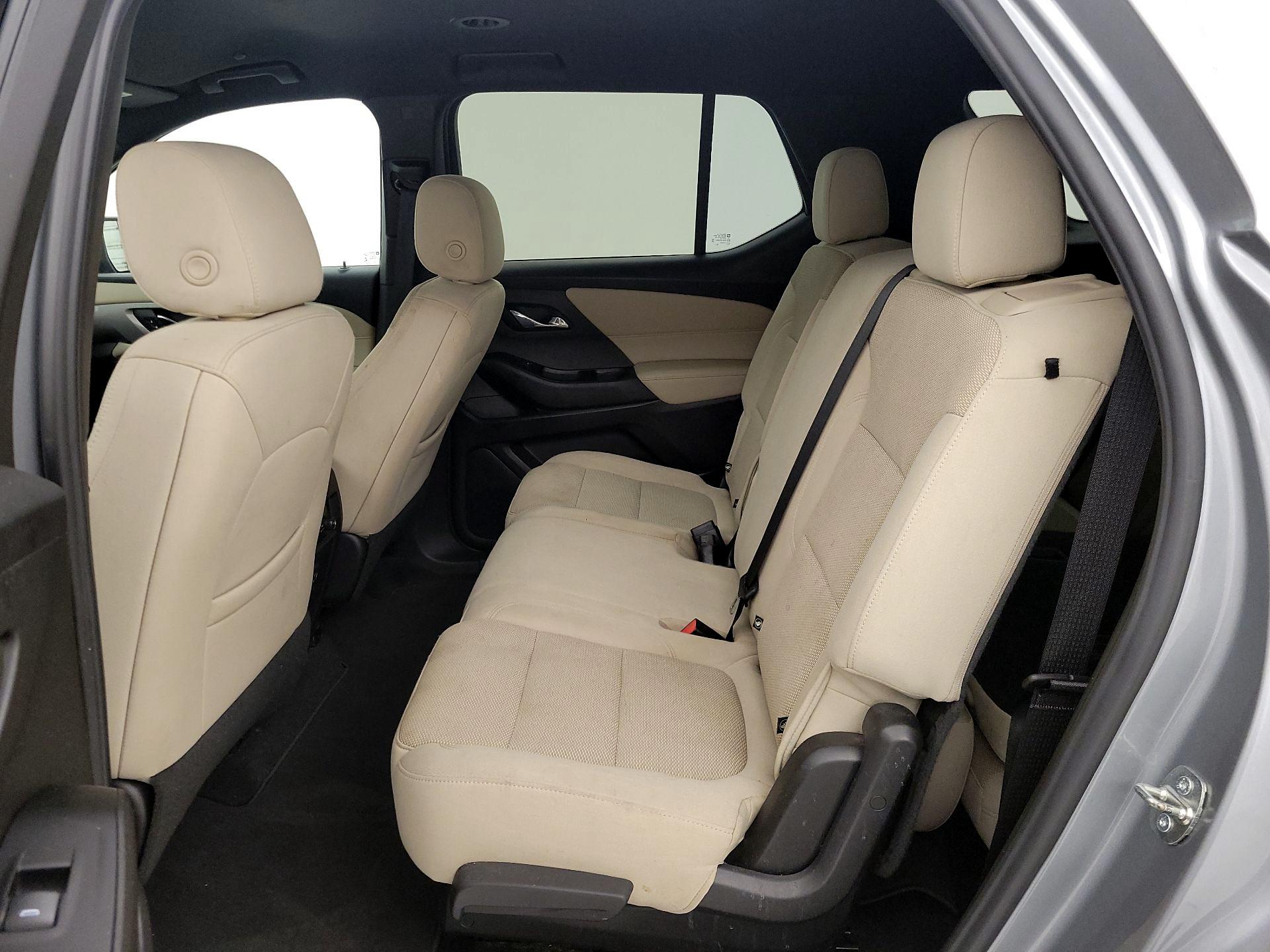 Thumbnail: 2023 Chevrolet Traverse - 19