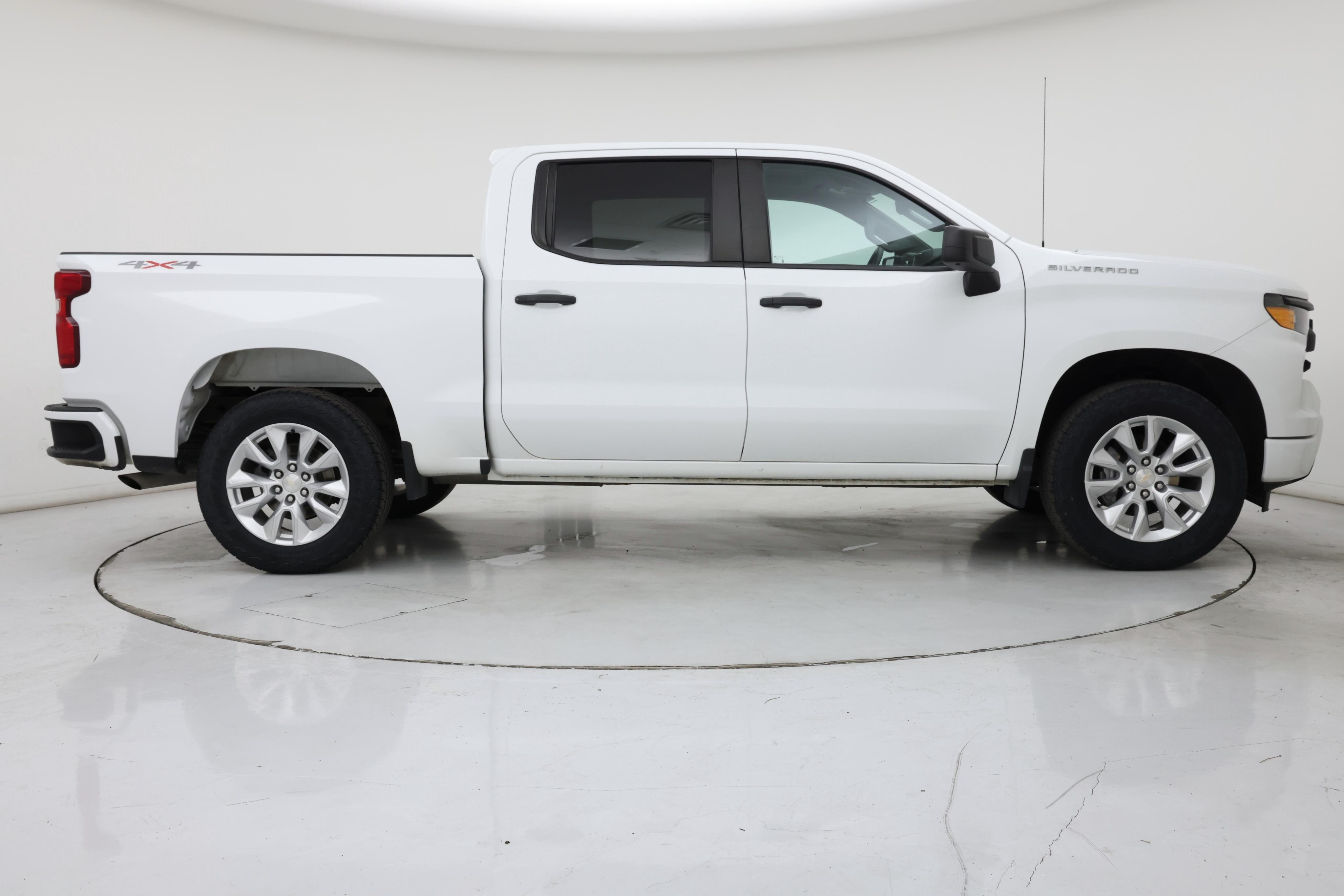 Thumbnail: 2022 Chevrolet Silverado 1500 - 7