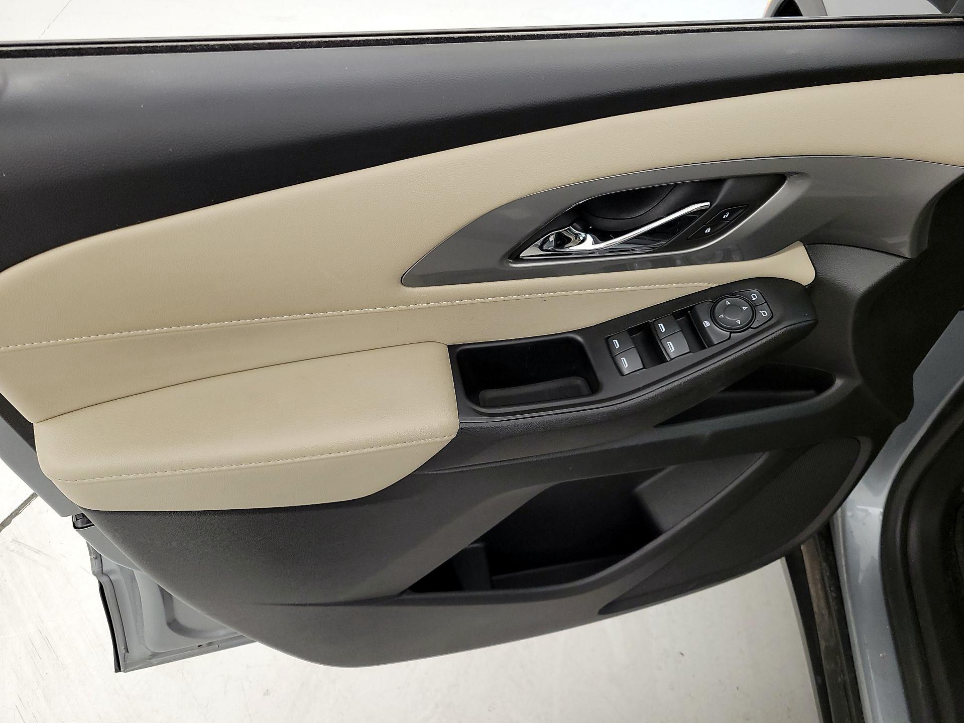 Thumbnail: 2023 Chevrolet Traverse - 12