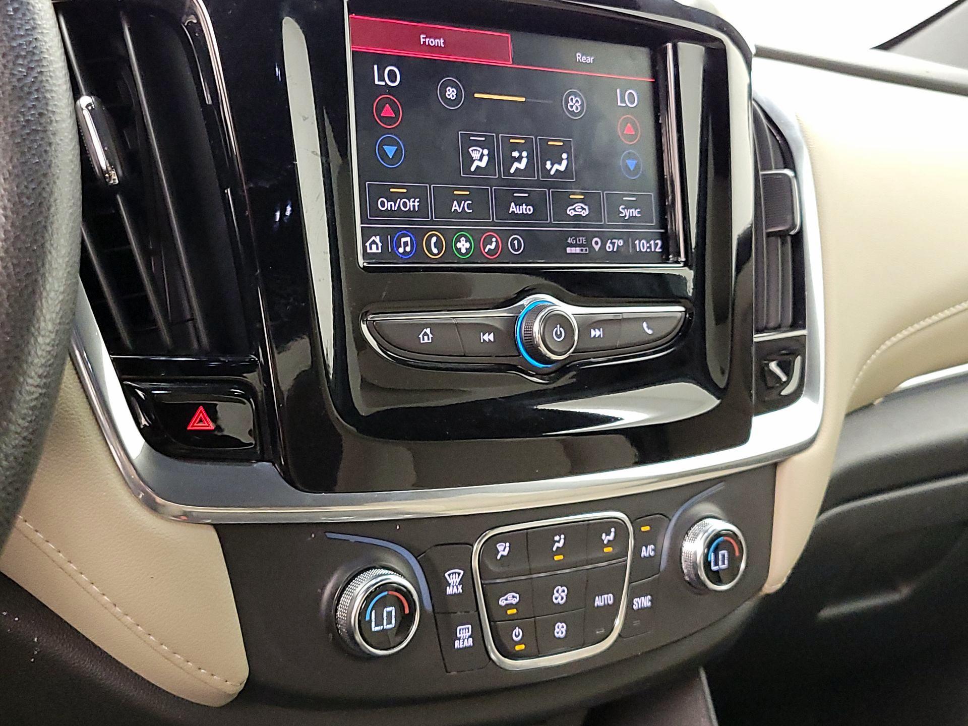 Thumbnail: 2023 Chevrolet Traverse - 16