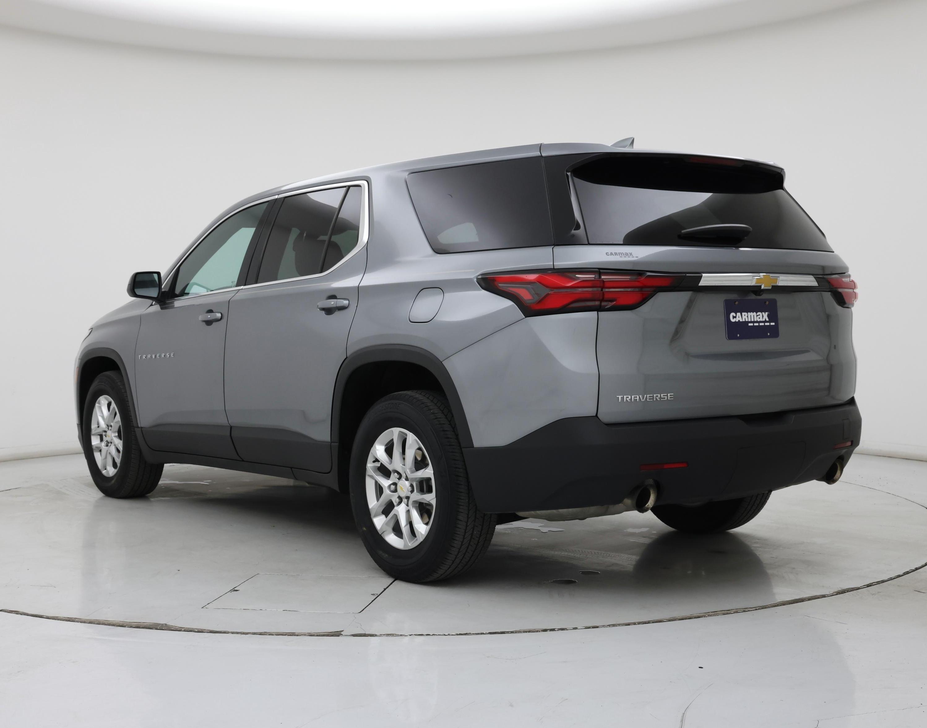 Thumbnail: 2023 Chevrolet Traverse - 2