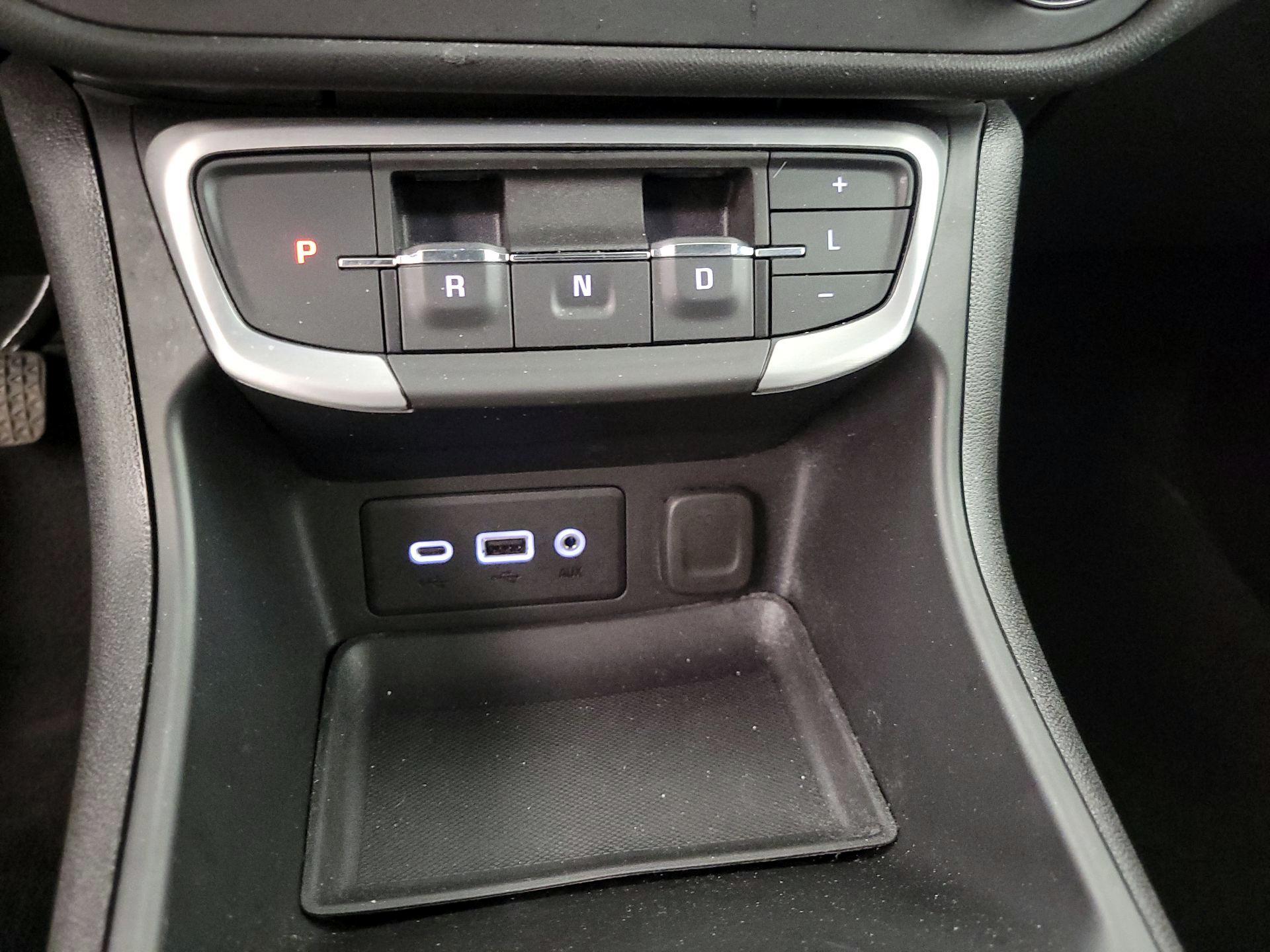 Thumbnail: 2024 GMC Terrain - 17