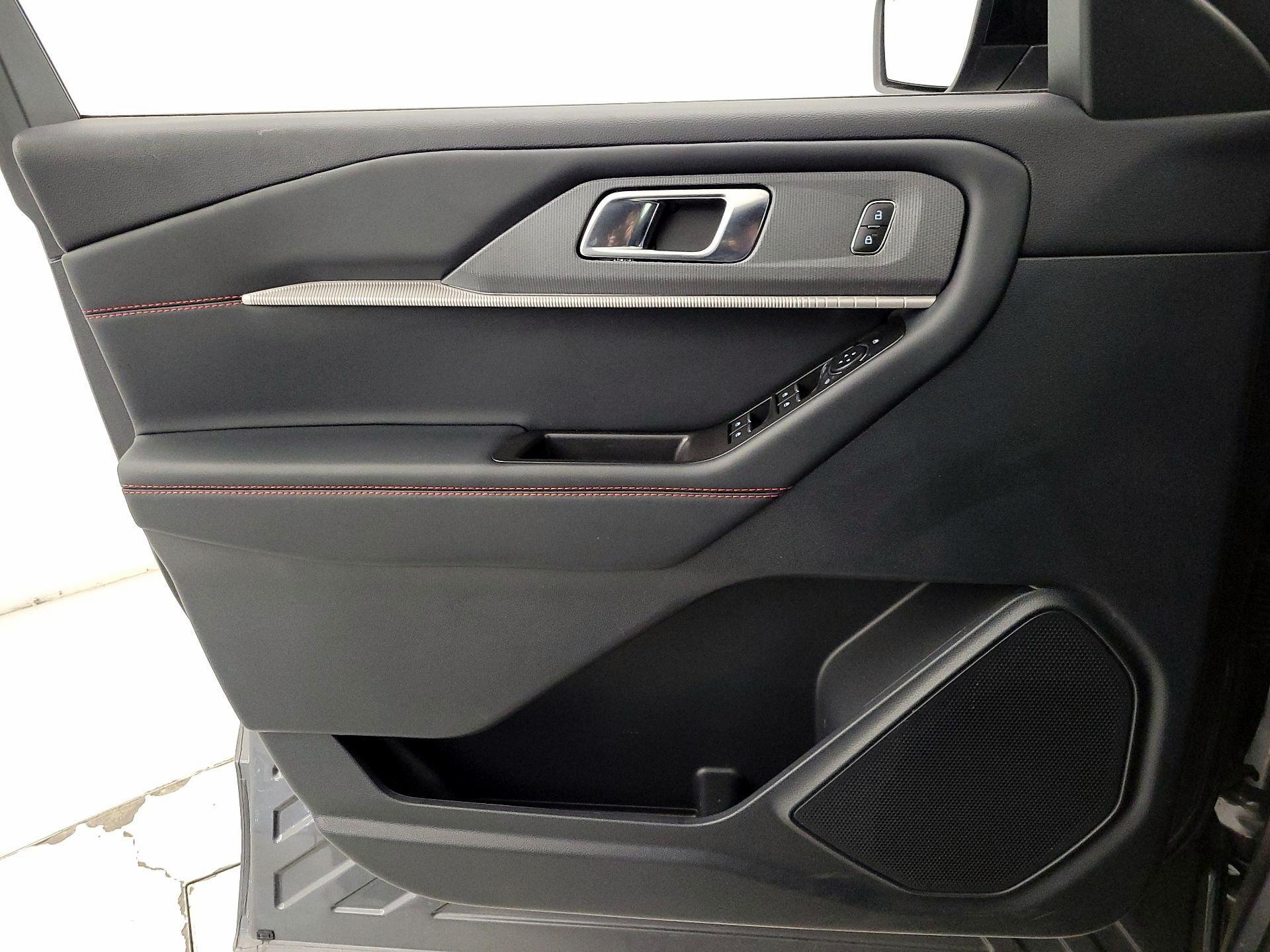 Thumbnail: 2025 Ford Explorer - 12