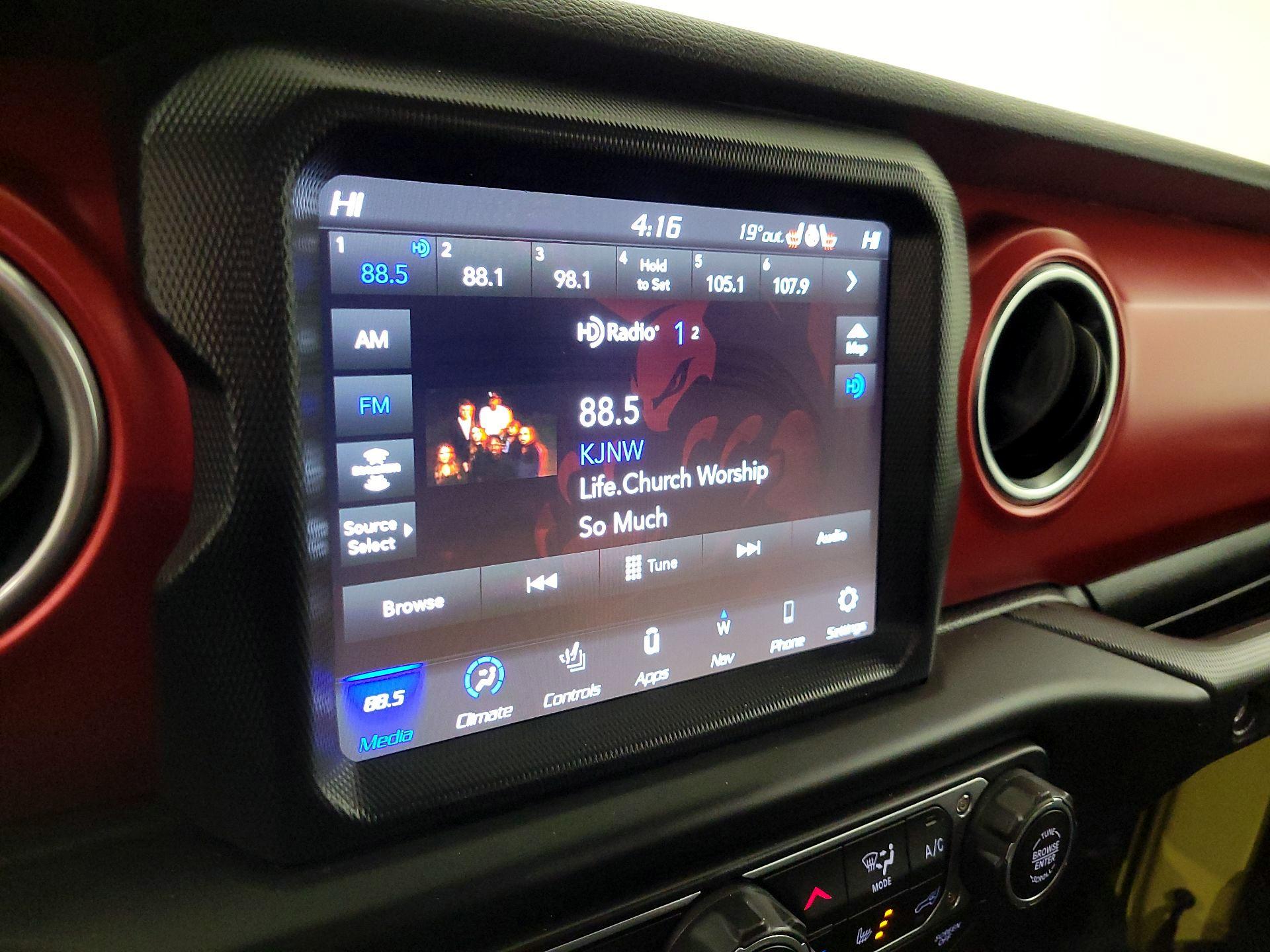 Thumbnail: 2023 Jeep Wrangler - 16