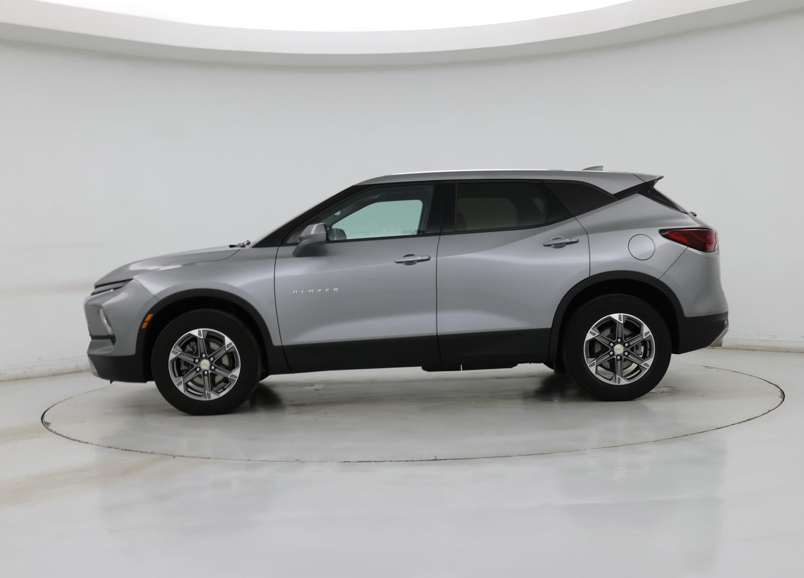 Thumbnail: 2023 Chevrolet Blazer - 3