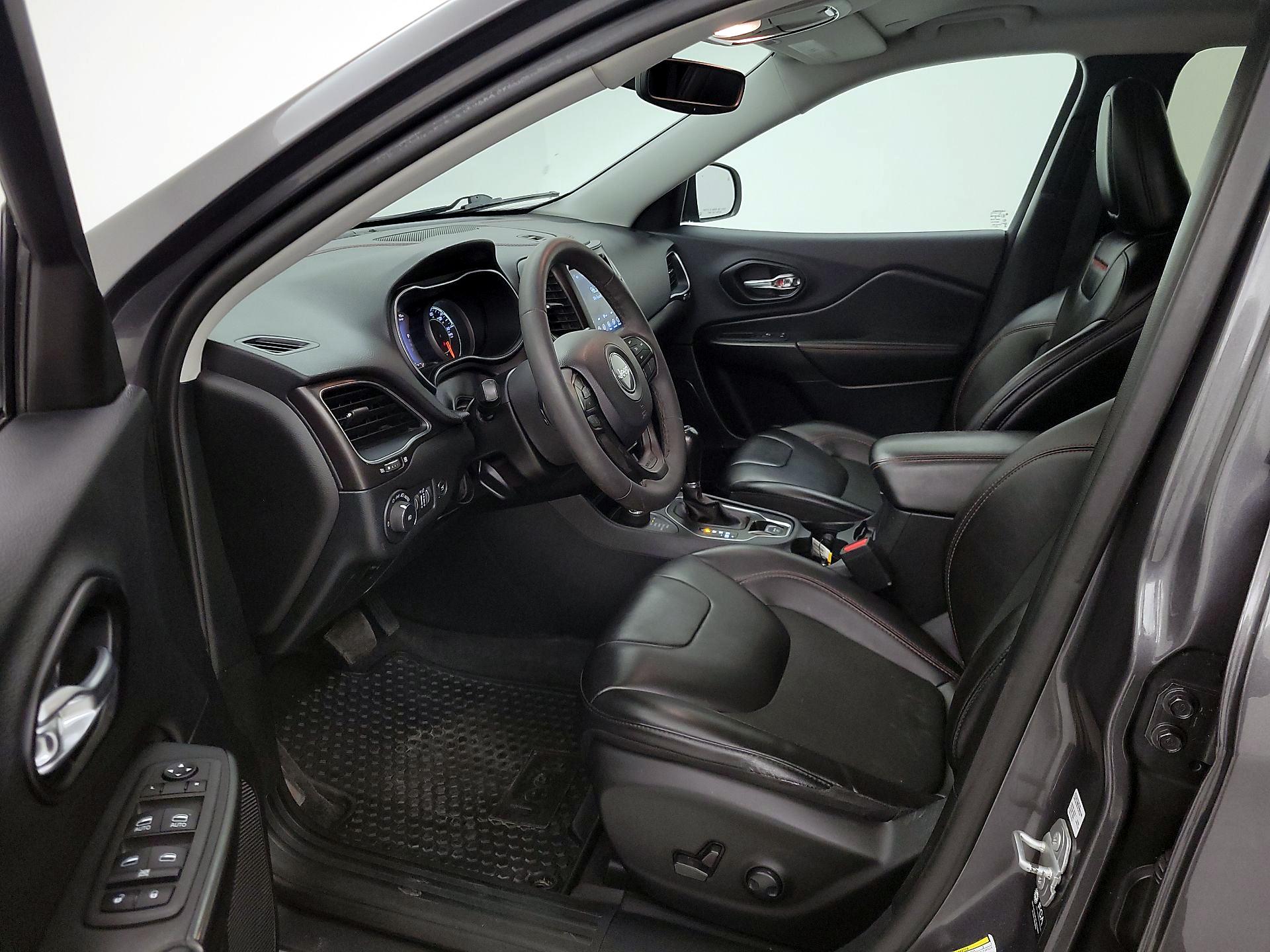 Thumbnail: 2022 Jeep Cherokee - 11