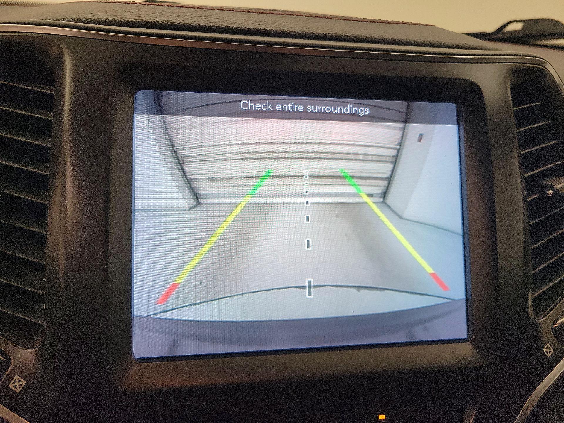 Thumbnail: 2022 Jeep Cherokee - 14