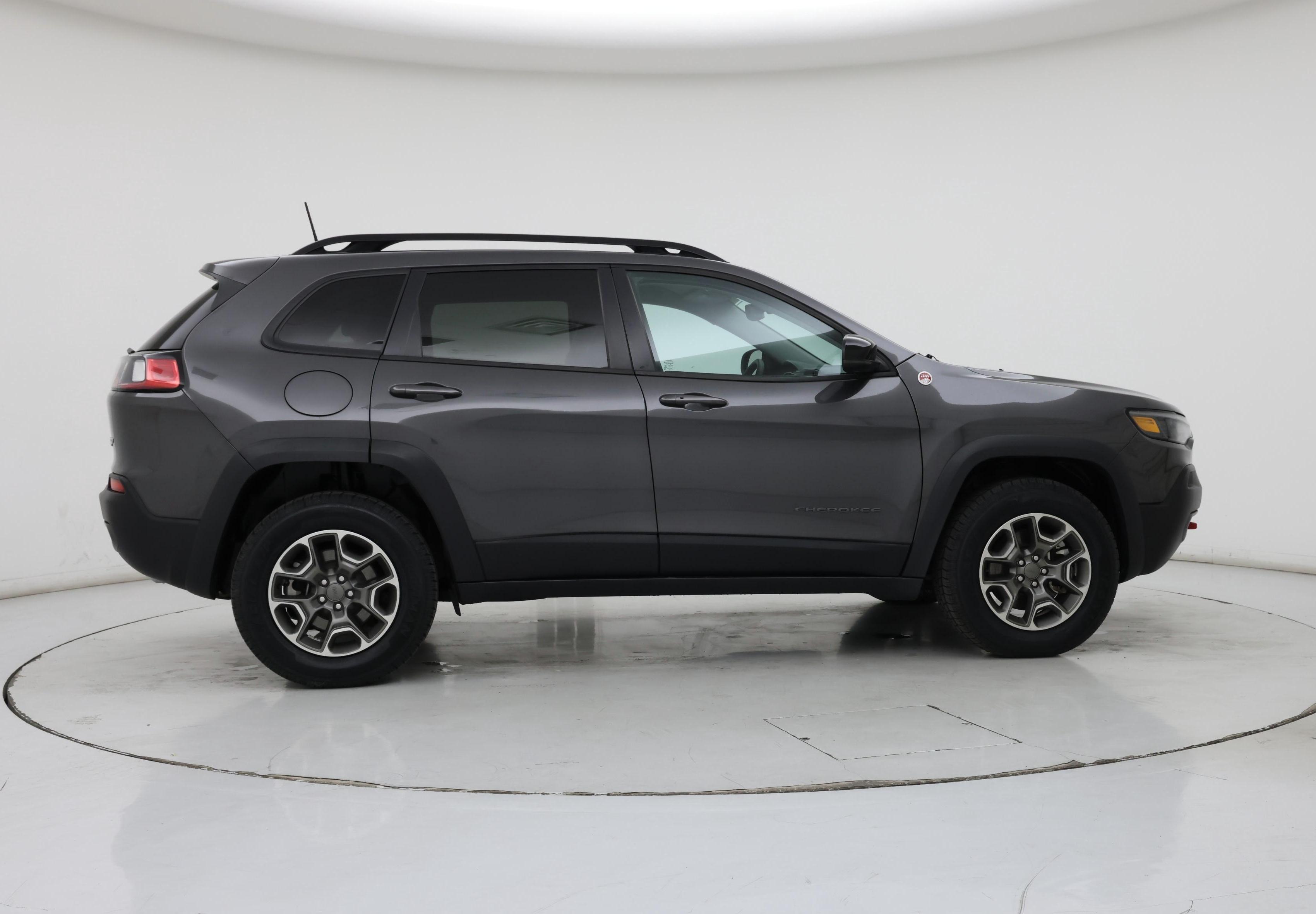 Thumbnail: 2022 Jeep Cherokee - 7