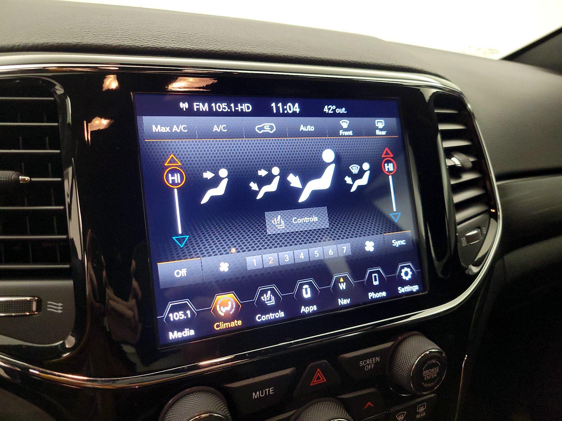 Thumbnail: 2021 Jeep Grand Cherokee - 17