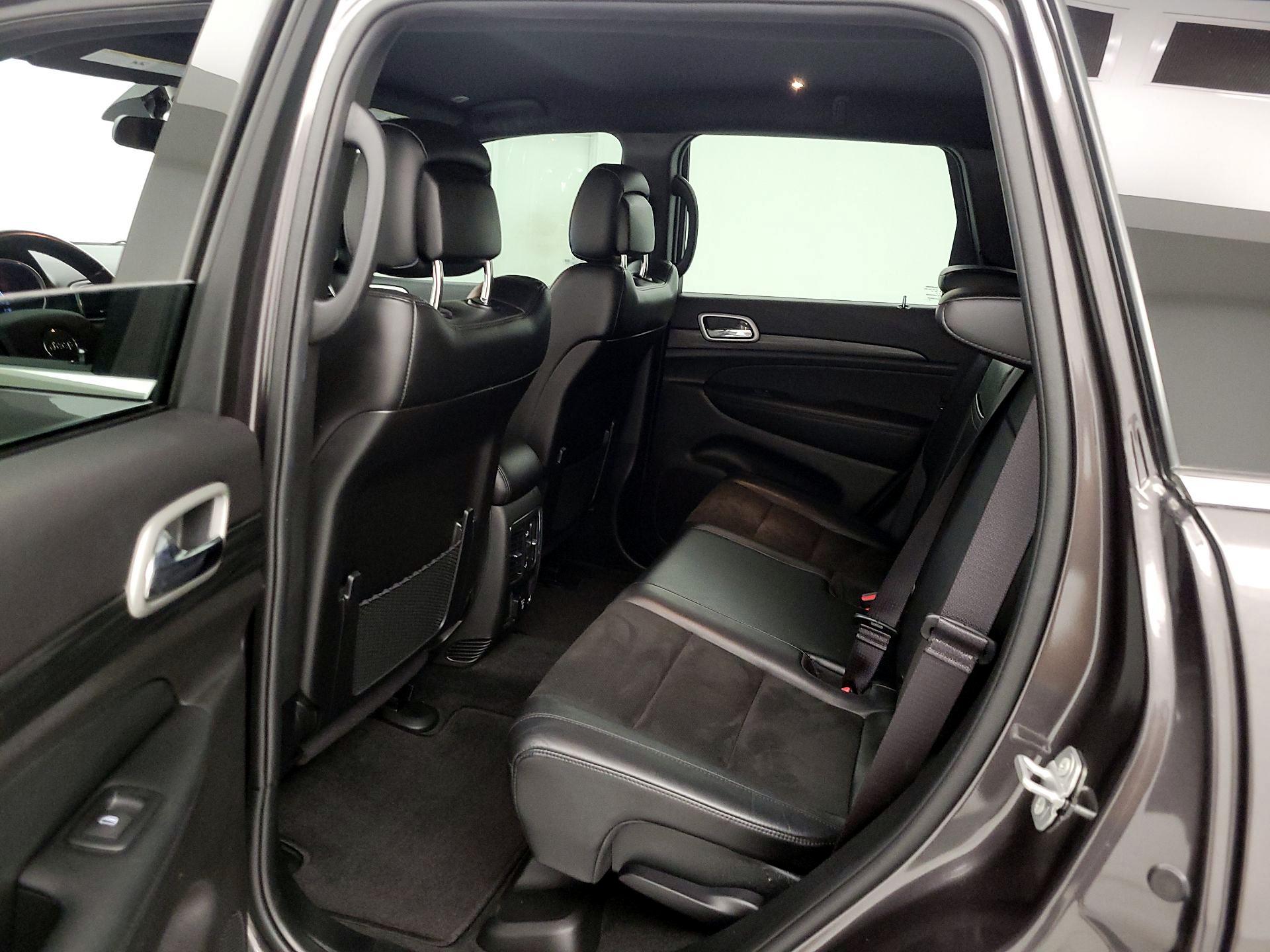 Thumbnail: 2021 Jeep Grand Cherokee - 20