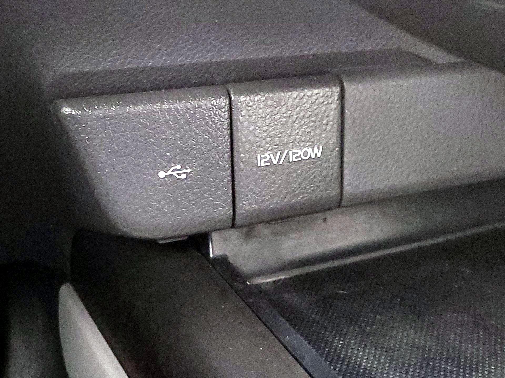 Thumbnail: 2021 Toyota Camry - 18