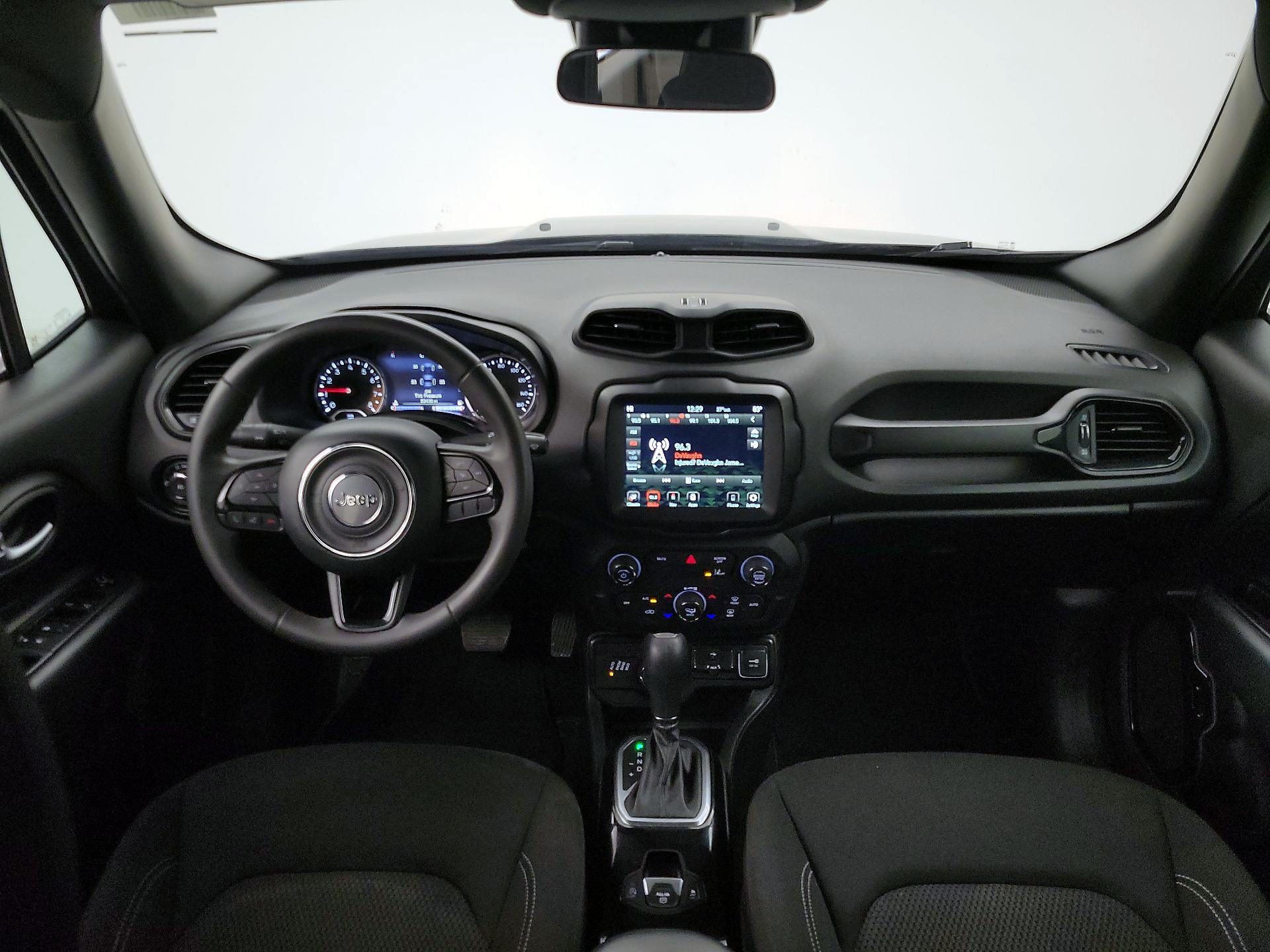 Thumbnail: 2022 Jeep Renegade - 9