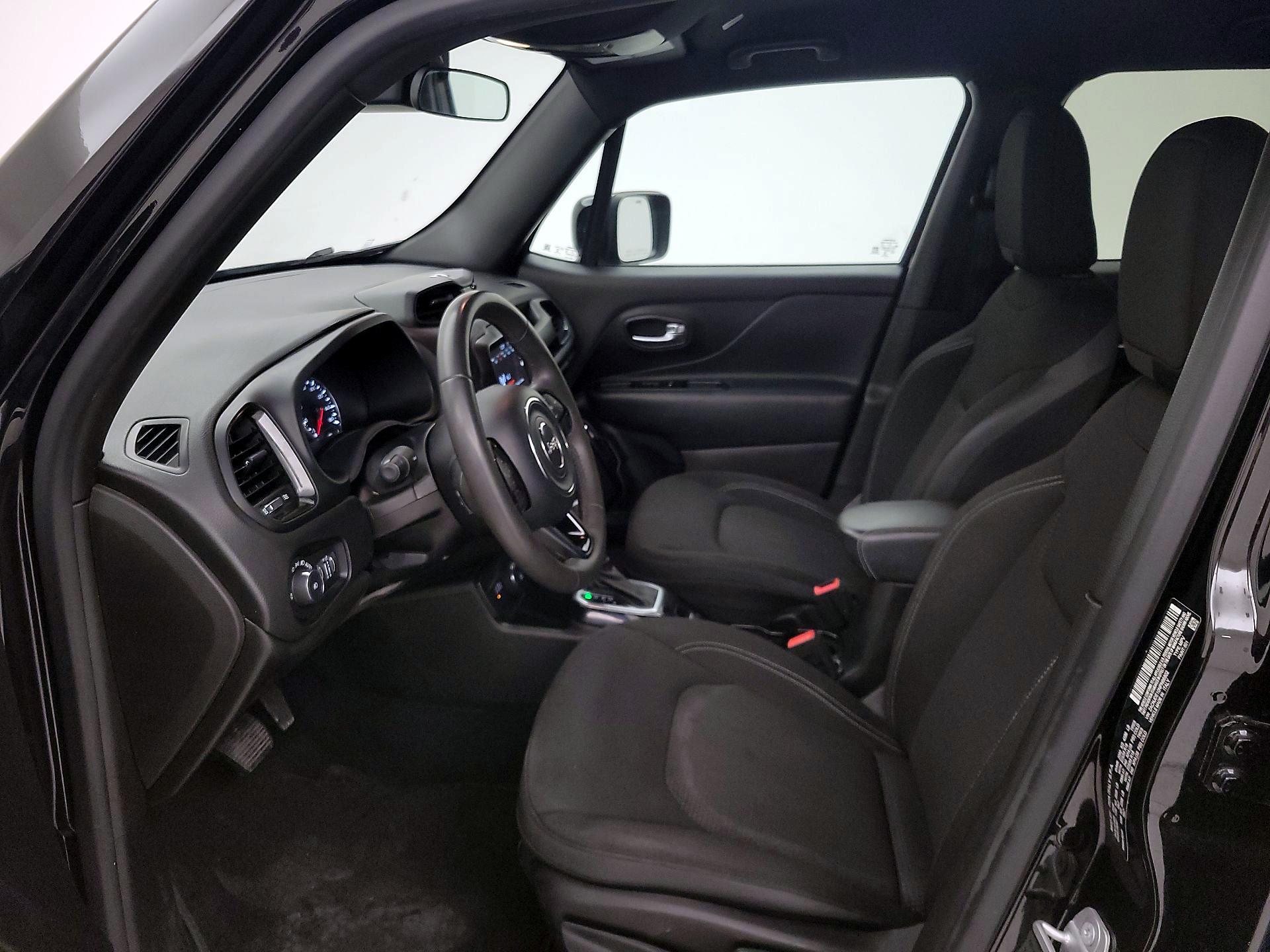 Thumbnail: 2022 Jeep Renegade - 11