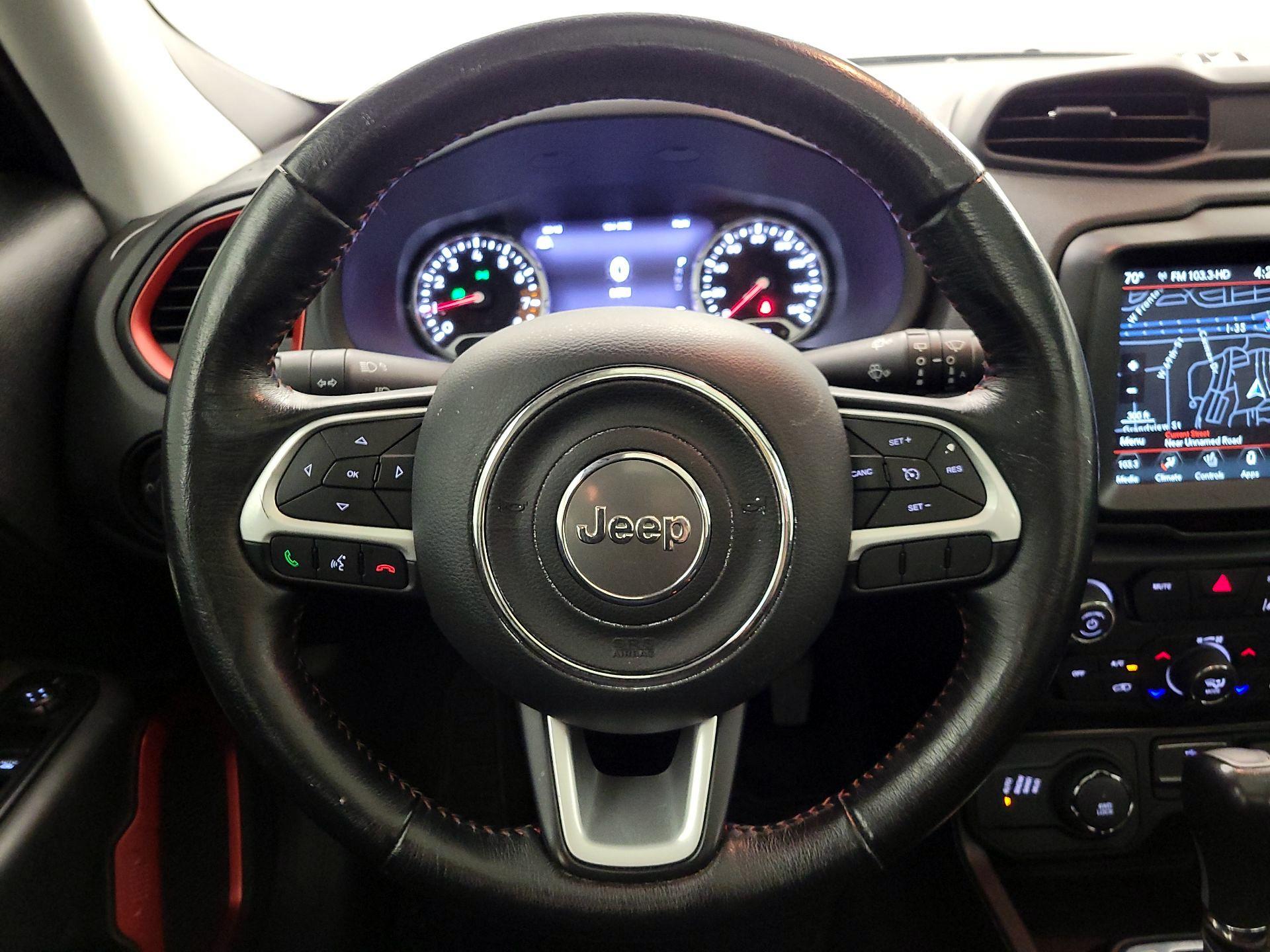 Thumbnail: 2023 Jeep Renegade - 10