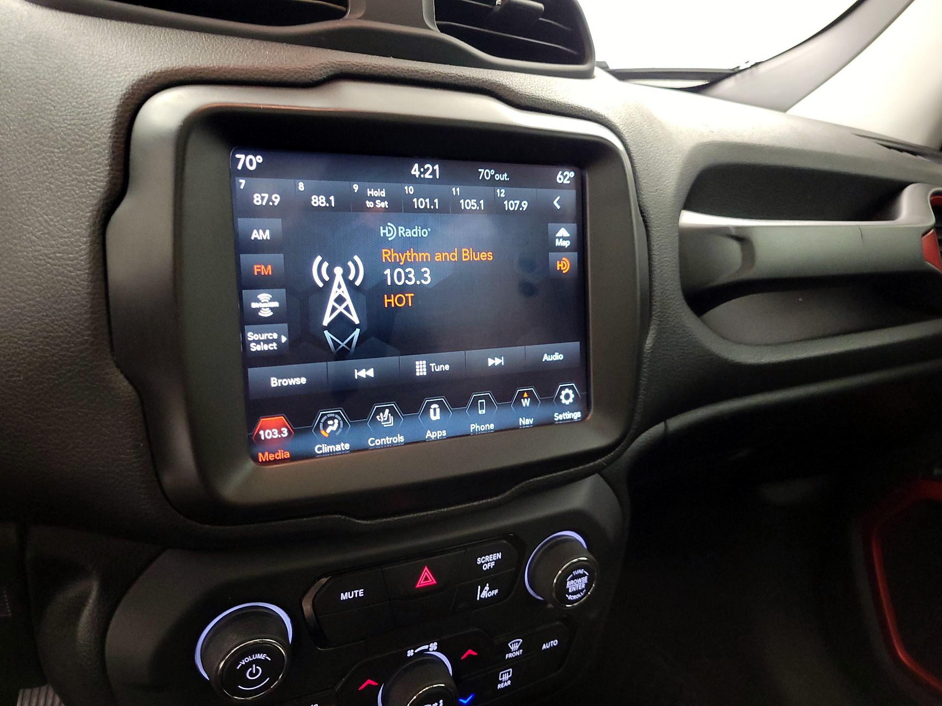 Thumbnail: 2023 Jeep Renegade - 16