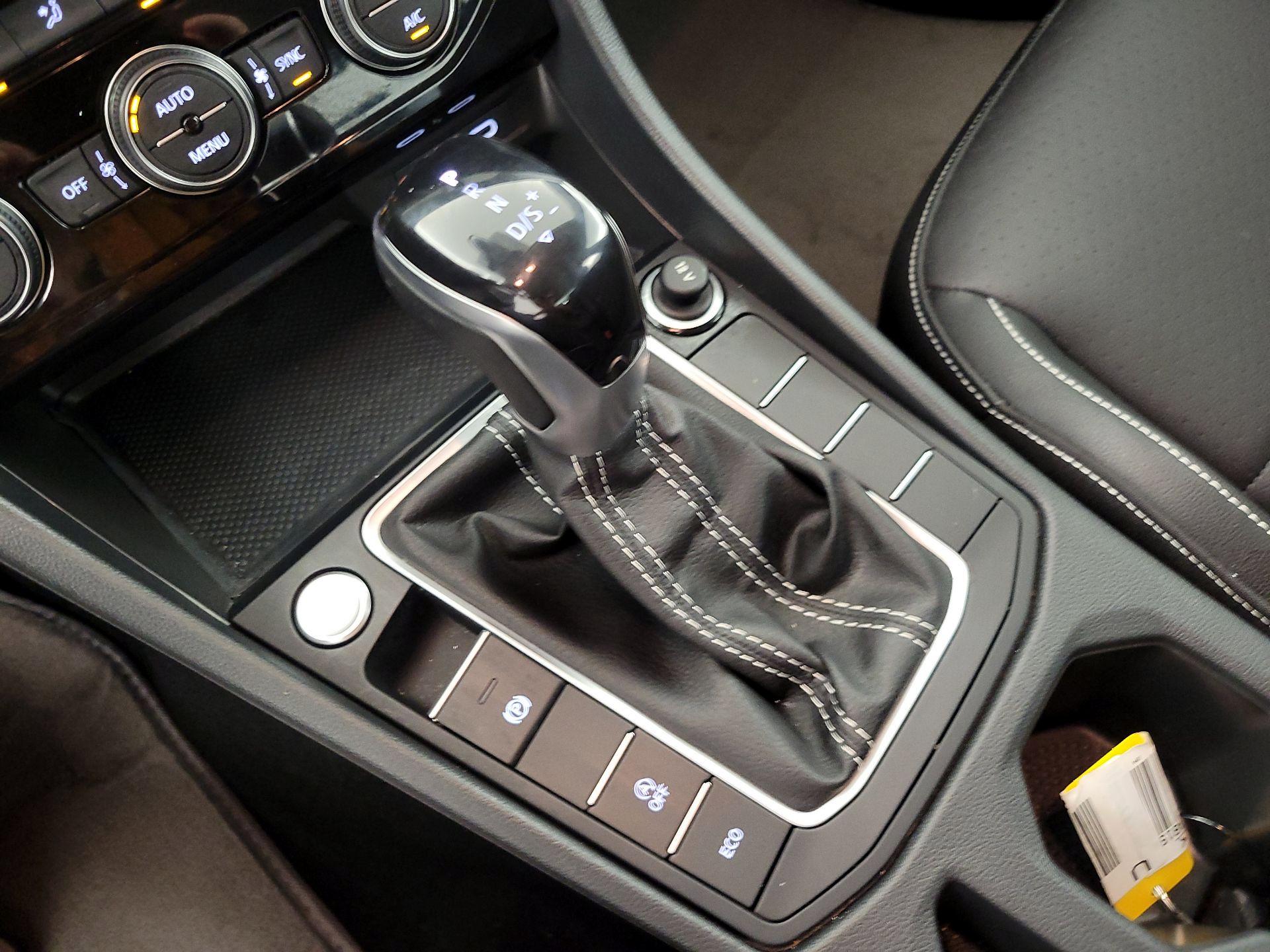 Thumbnail: 2024 Volkswagen Jetta - 17