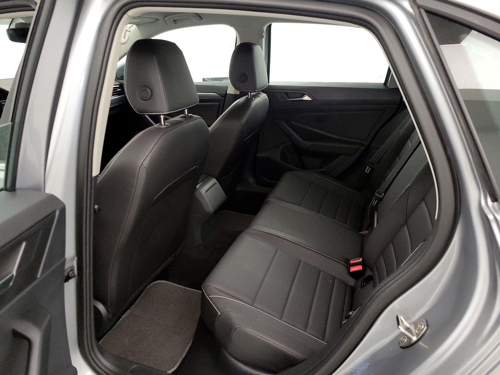 Thumbnail: 2024 Volkswagen Jetta - 19