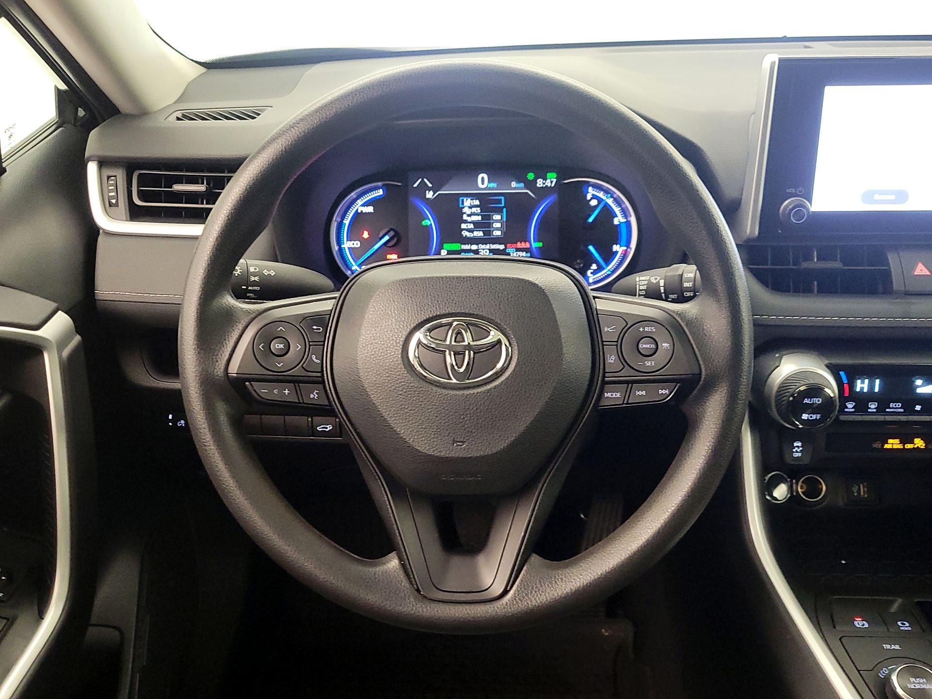 Thumbnail: 2024 Toyota RAV4 - 10