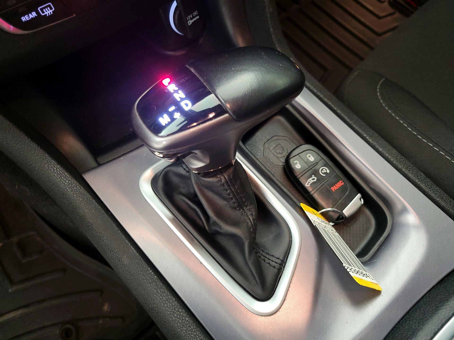 Thumbnail: 2021 Dodge Charger - 17