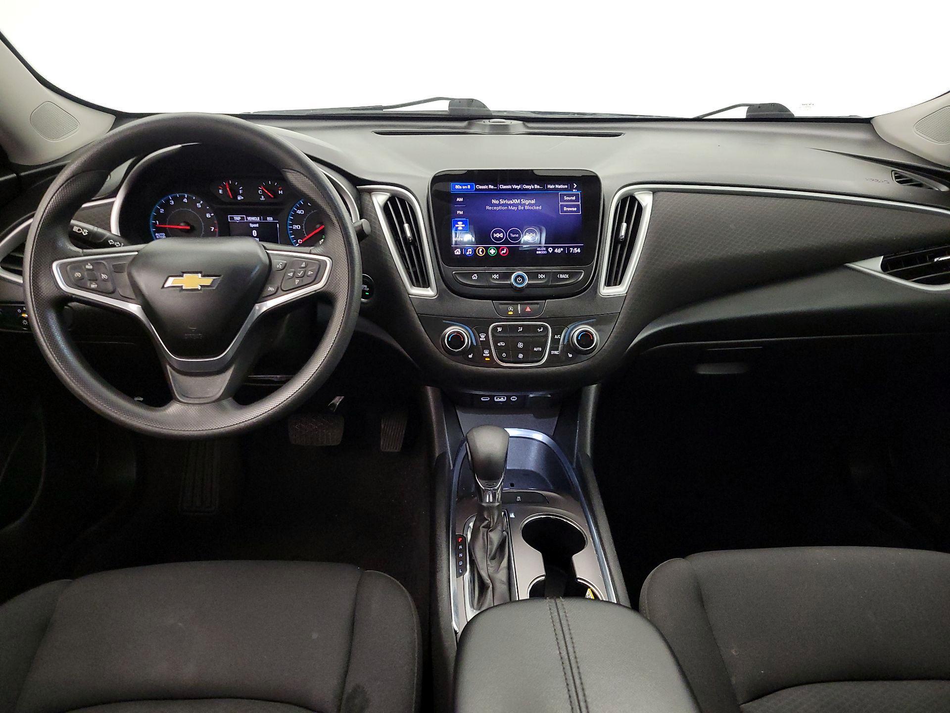 Thumbnail: 2022 Chevrolet Malibu - 9