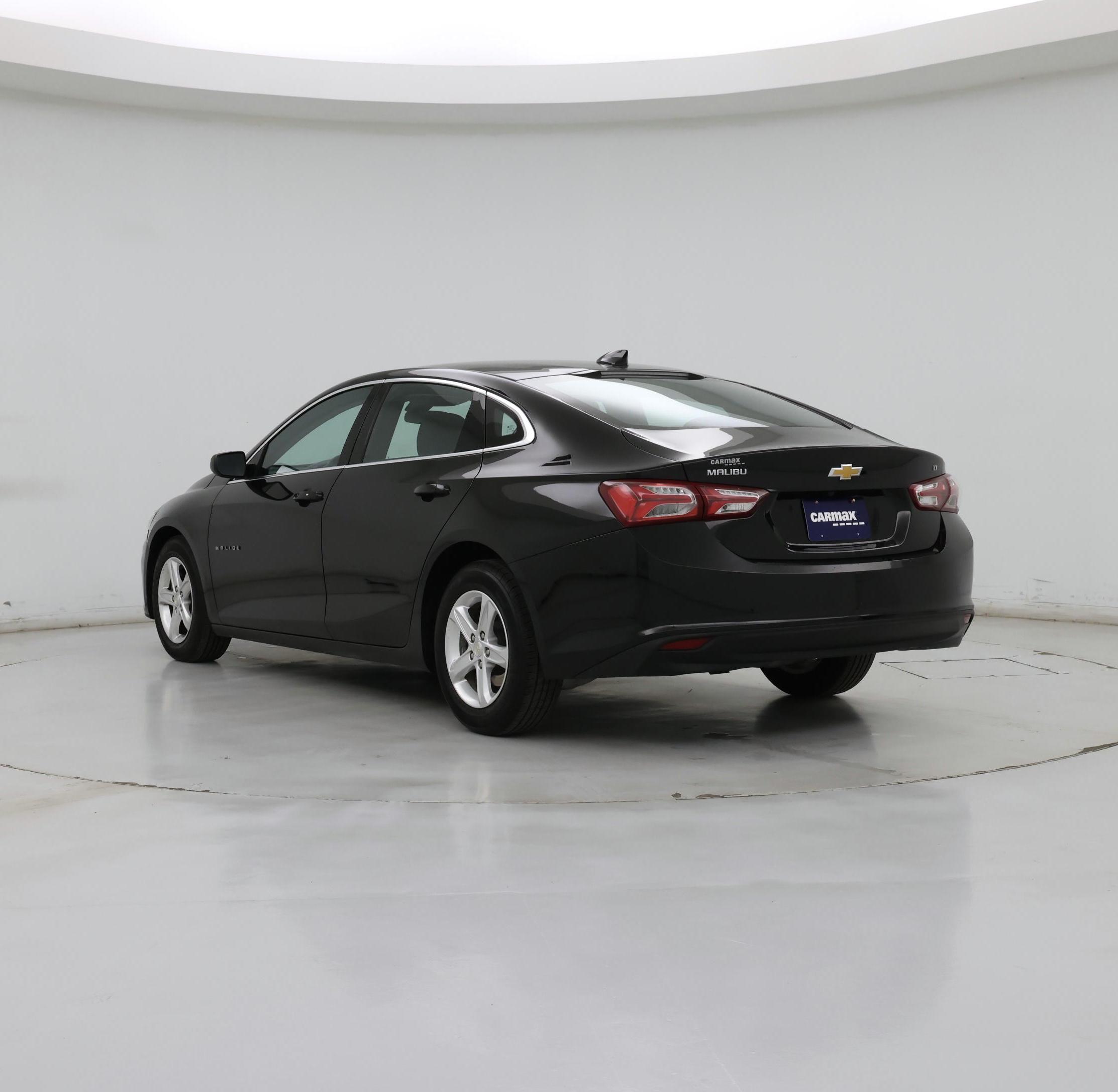 Thumbnail: 2022 Chevrolet Malibu - 2