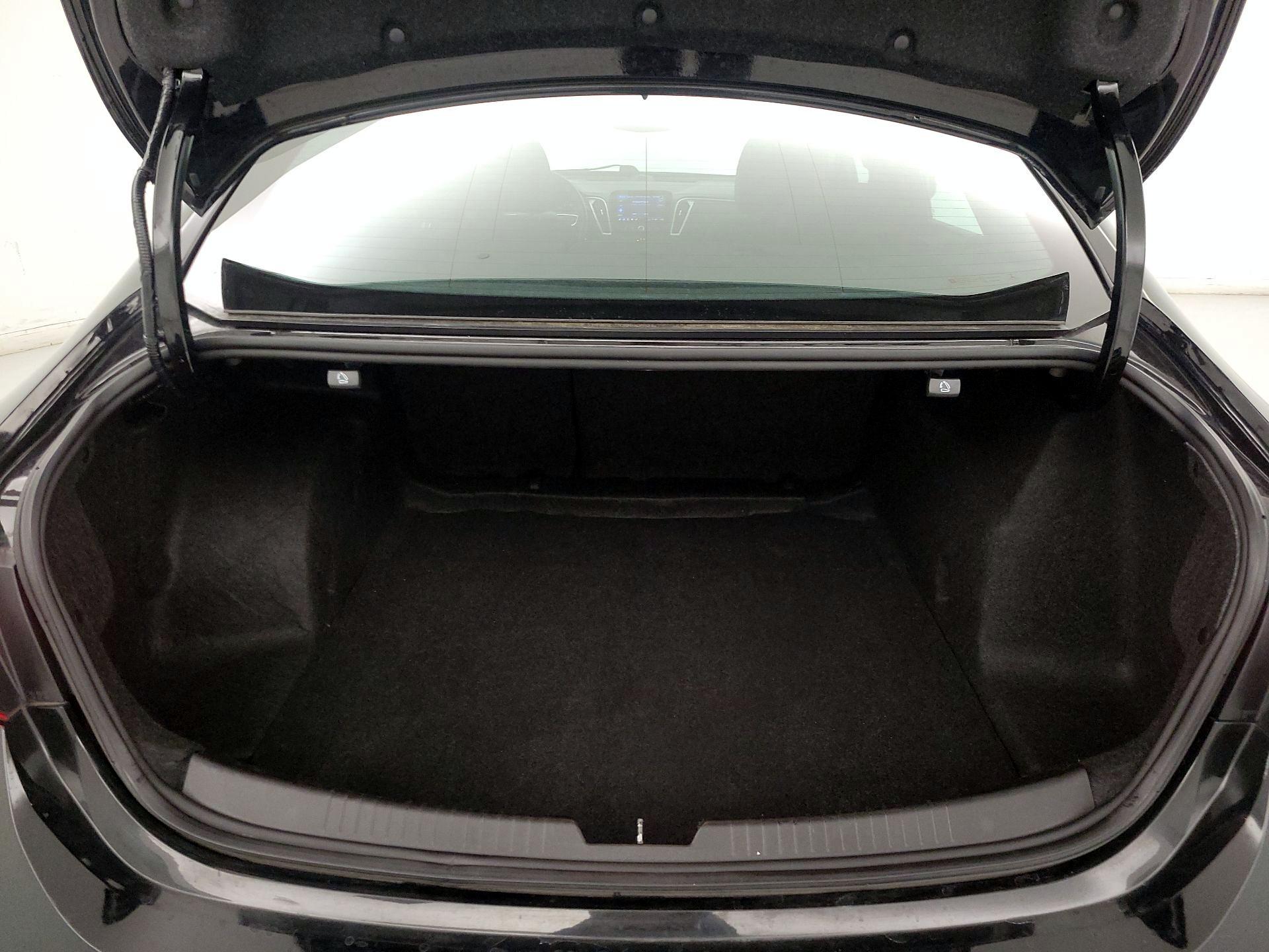 Thumbnail: 2022 Chevrolet Malibu - 20