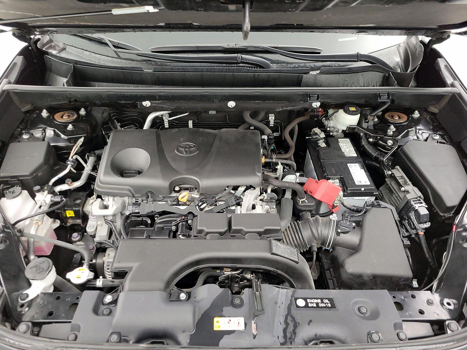 Thumbnail: 2021 Toyota RAV4 - 20