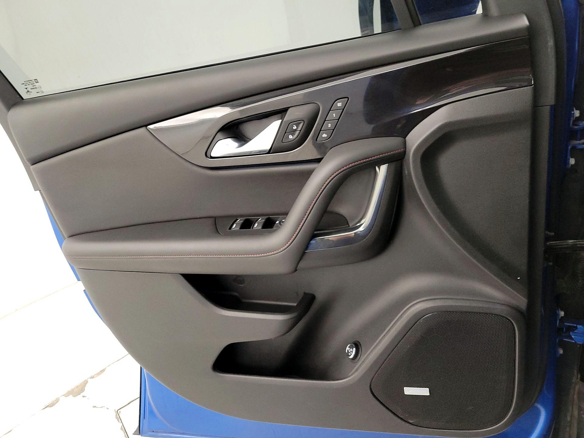 Thumbnail: 2021 Chevrolet Blazer - 12