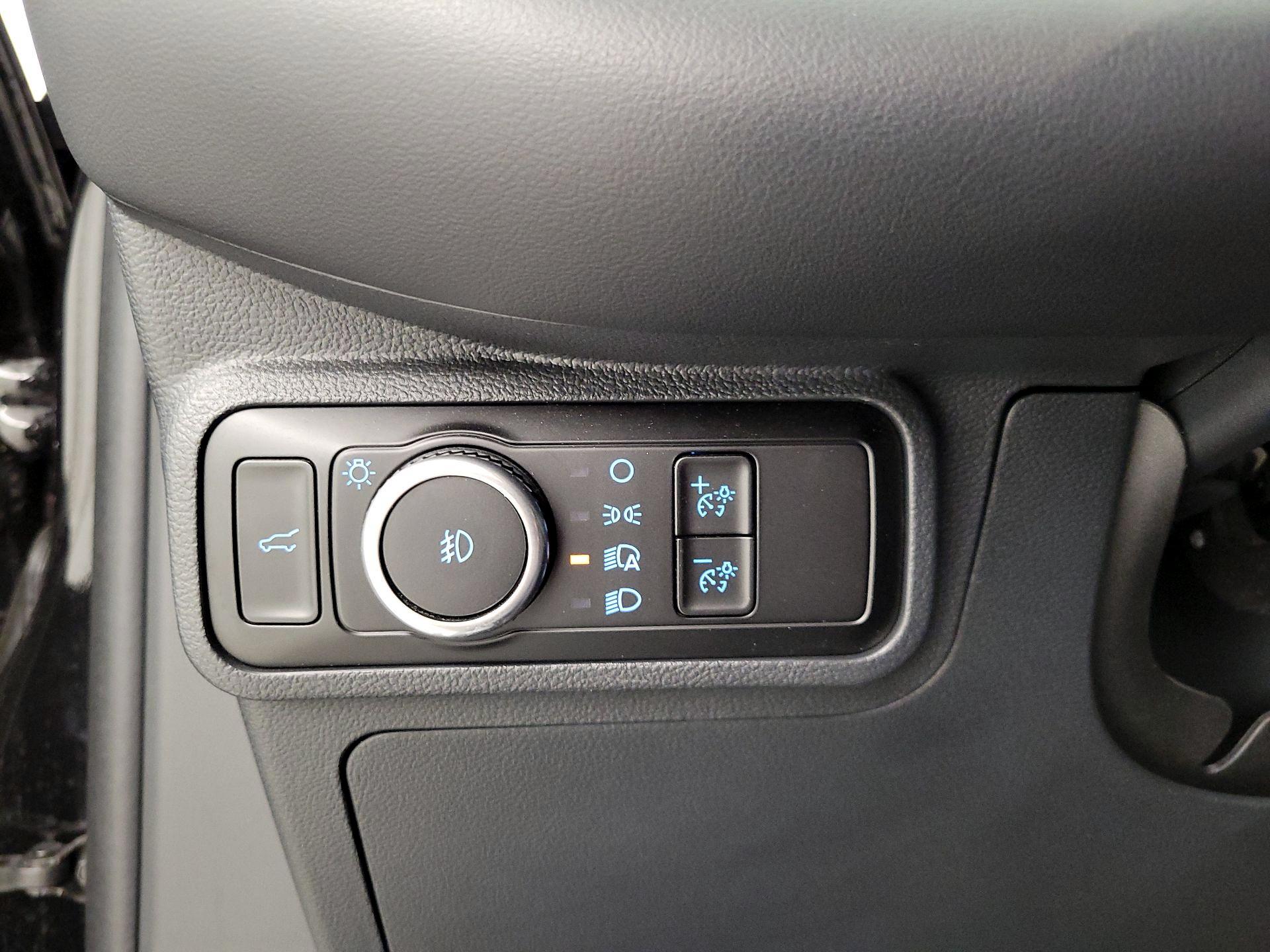 Thumbnail: 2025 Ford Explorer - 13