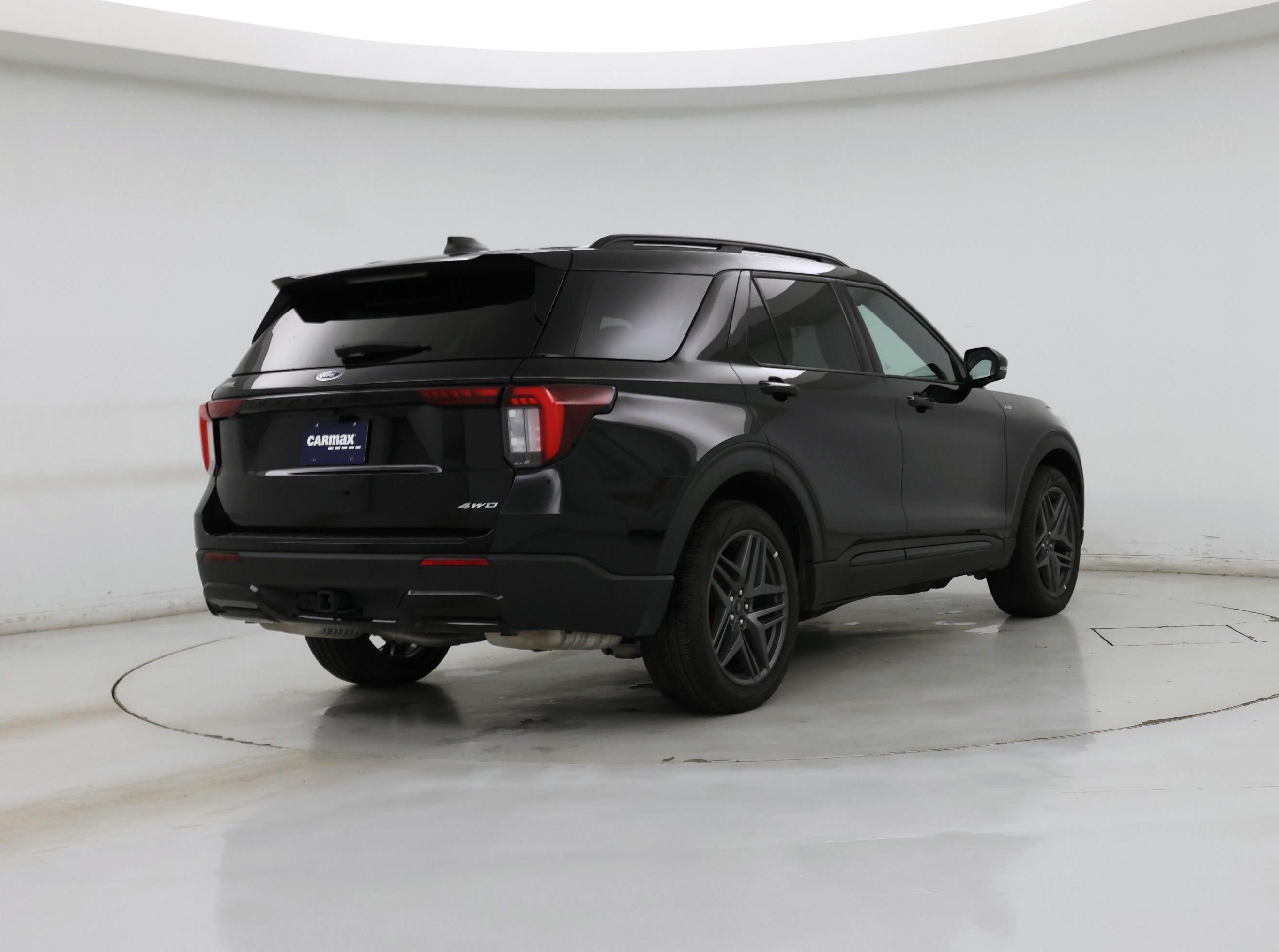 Thumbnail: 2025 Ford Explorer - 8