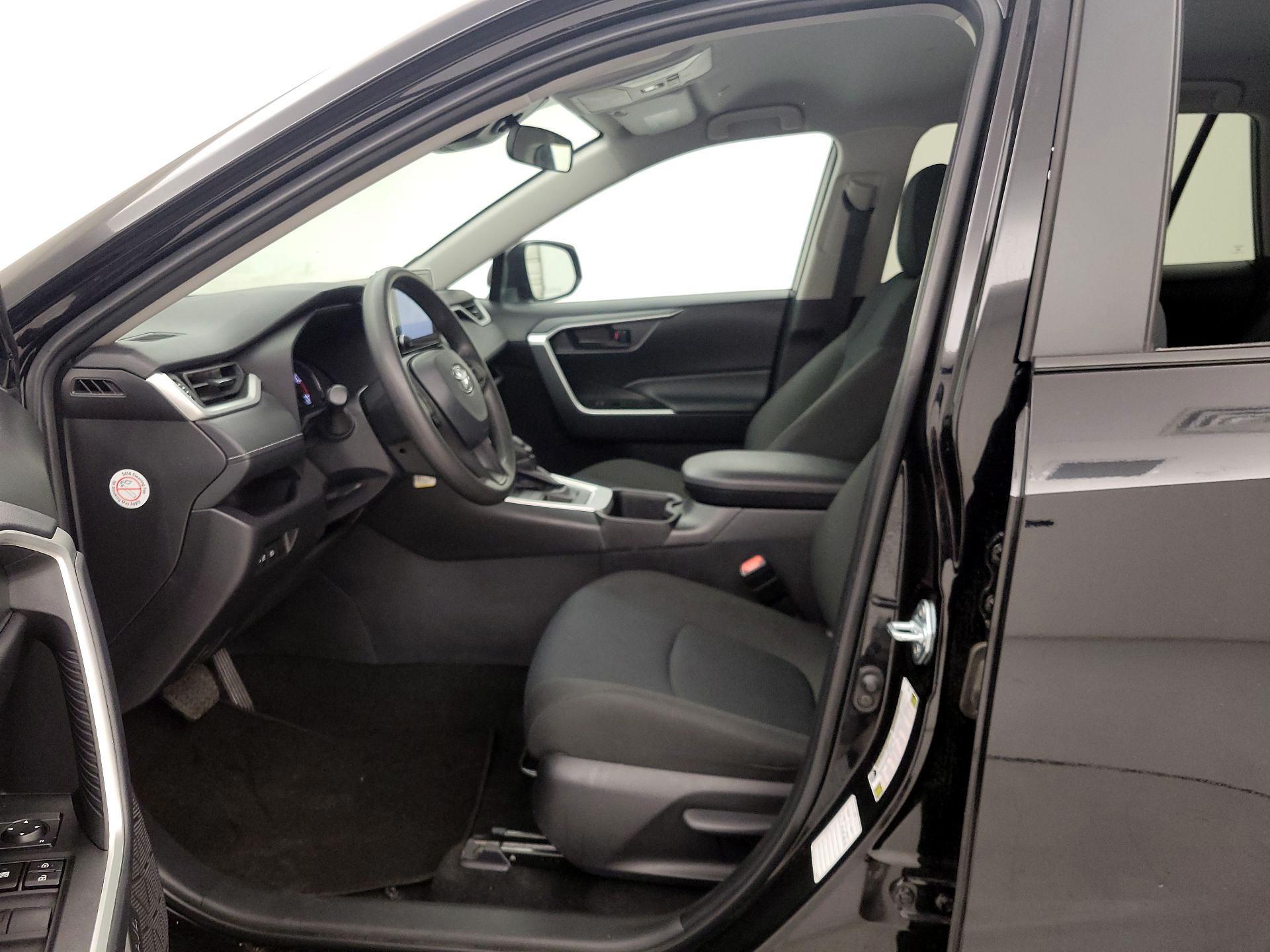 Thumbnail: 2025 Toyota RAV4 - 11