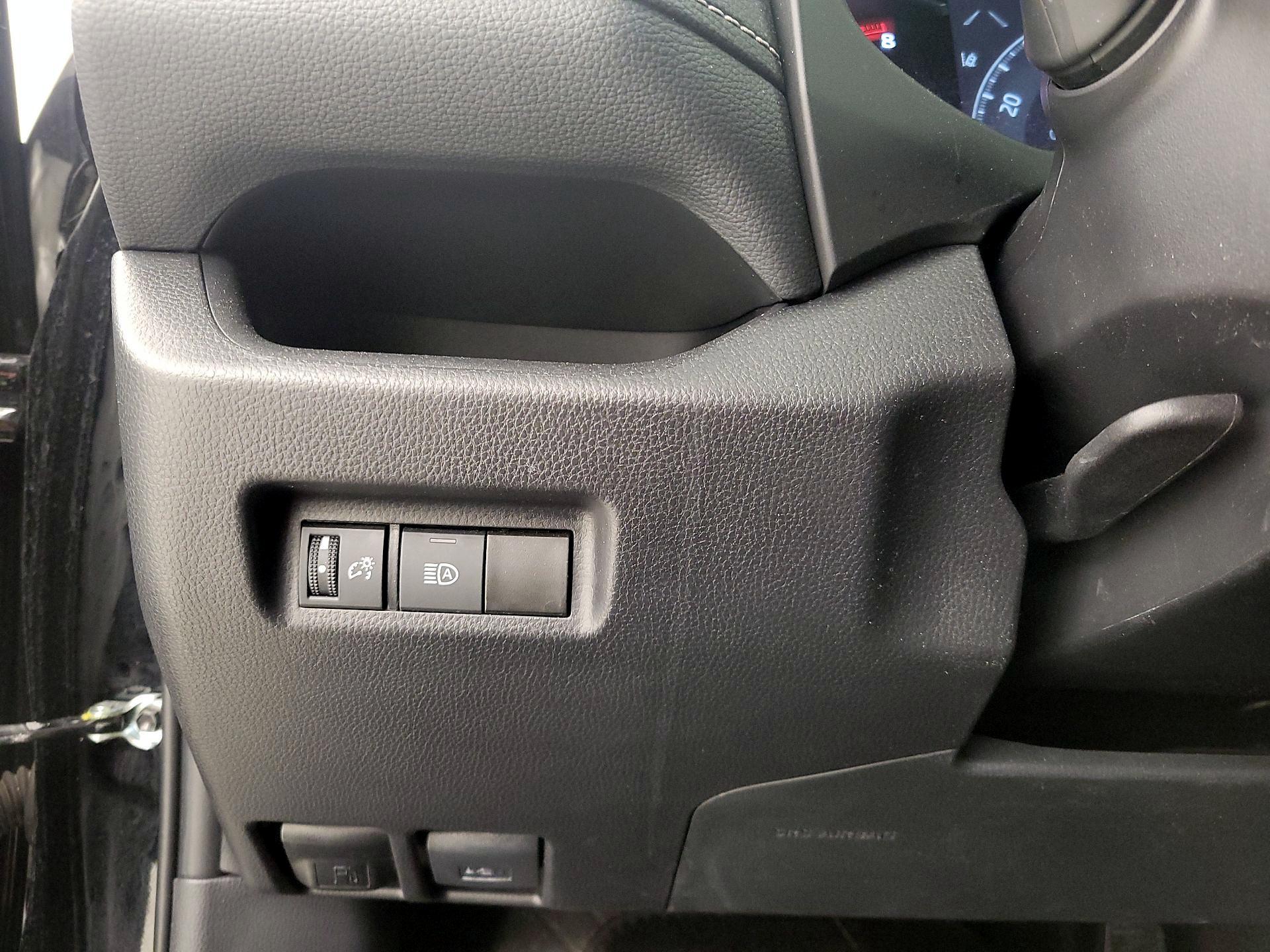 Thumbnail: 2025 Toyota RAV4 - 13