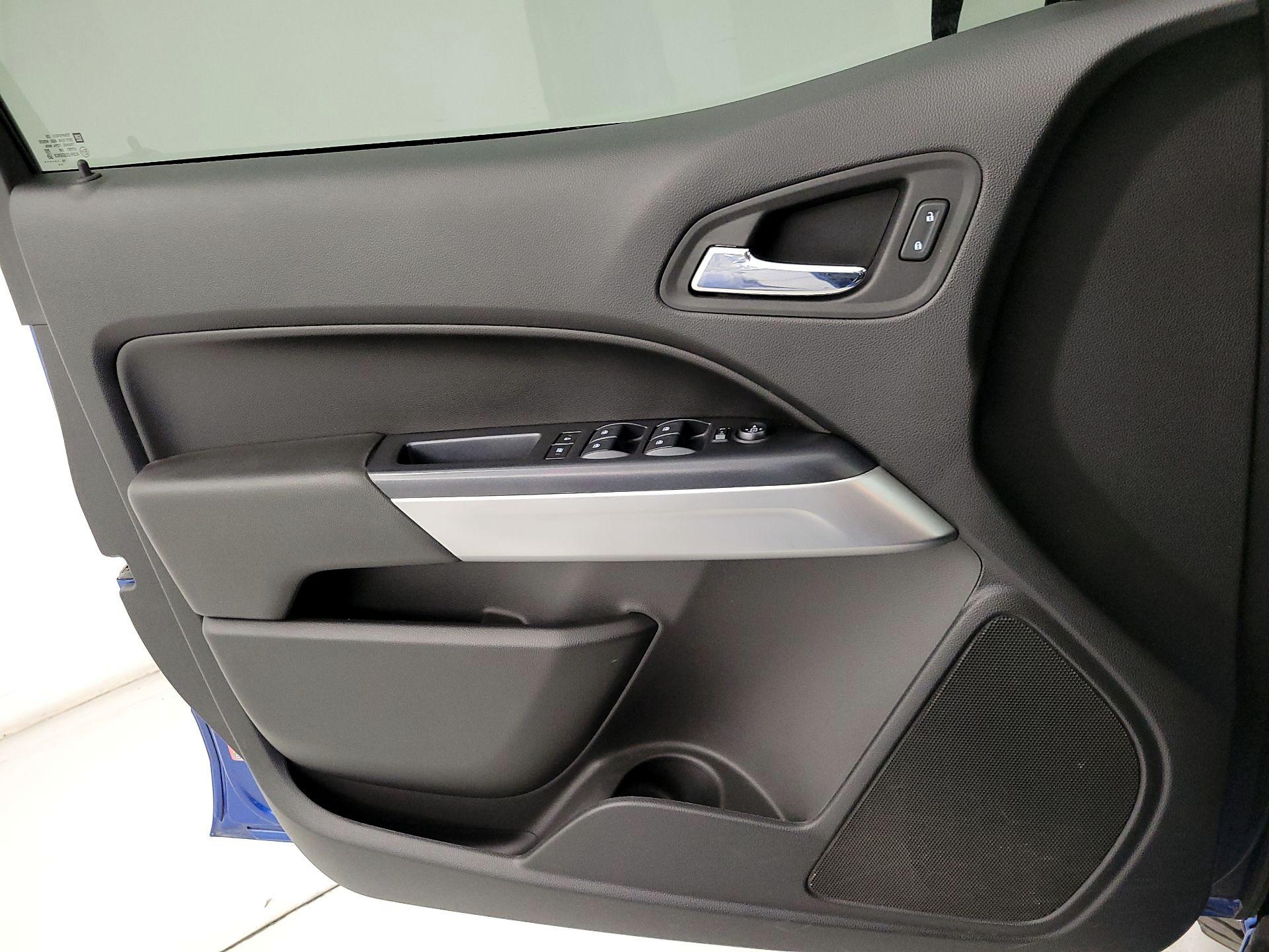 Thumbnail: 2020 Chevrolet Colorado - 12