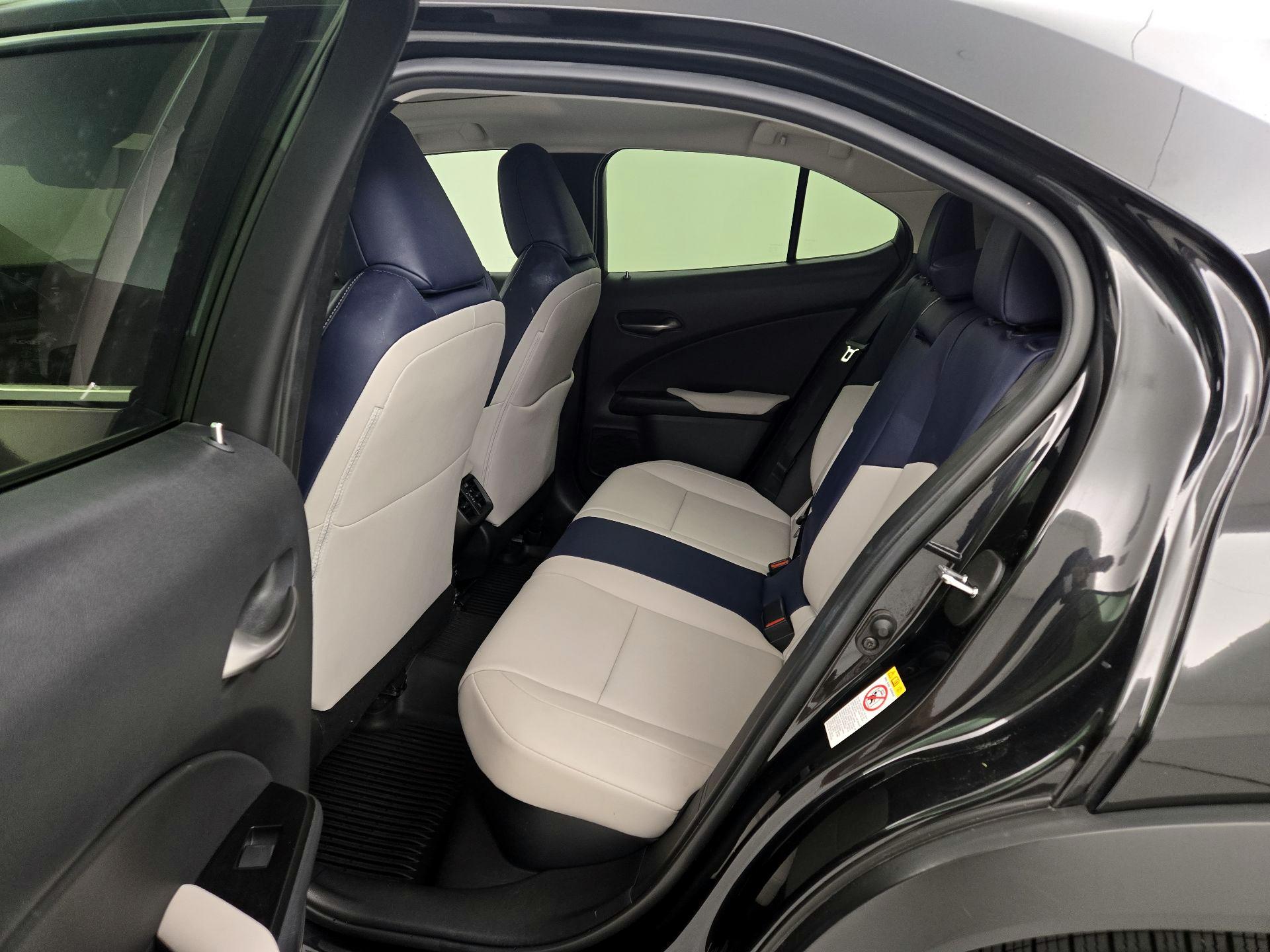 Thumbnail: 2019 Lexus UX - 20