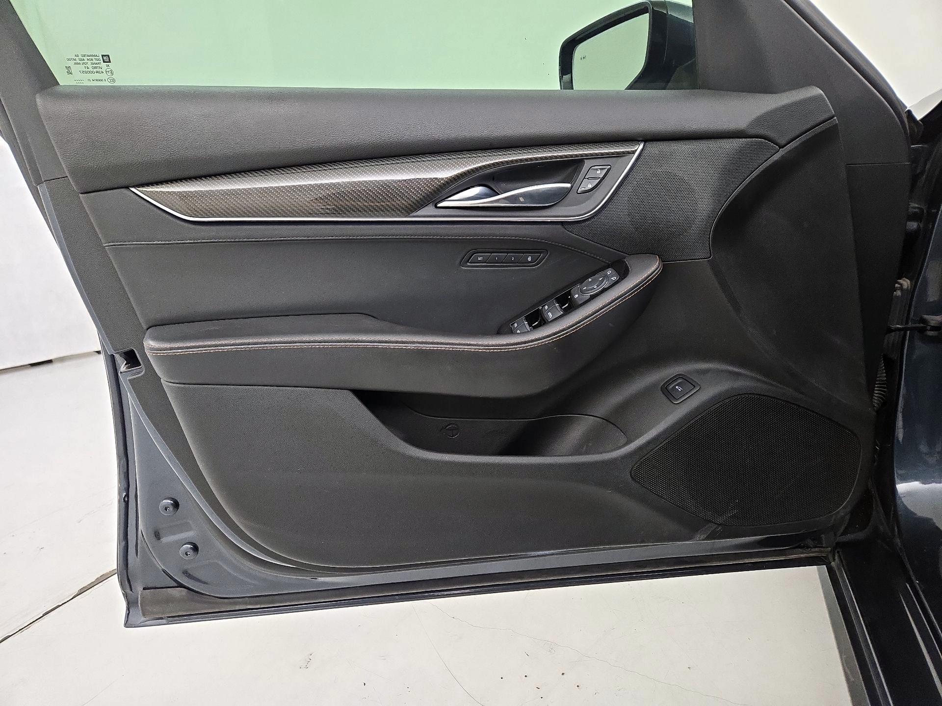 Thumbnail: 2022 Cadillac CT5 - 12