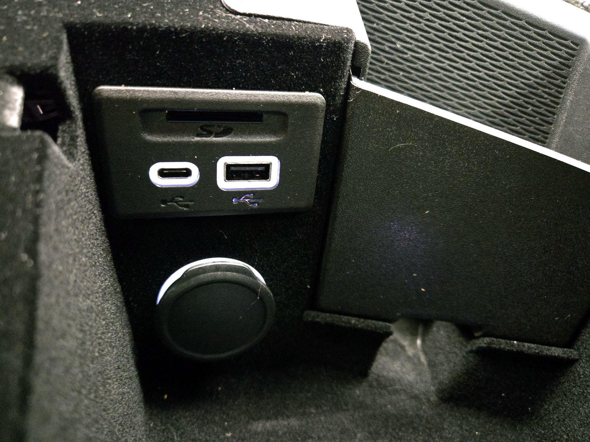 Thumbnail: 2022 Cadillac CT5 - 18