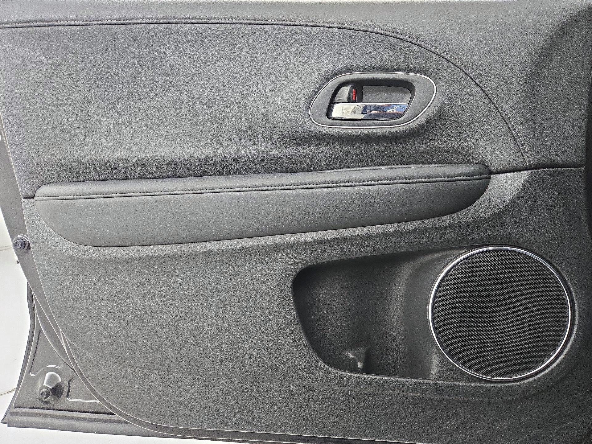 Thumbnail: 2017 Honda HR-V - 12