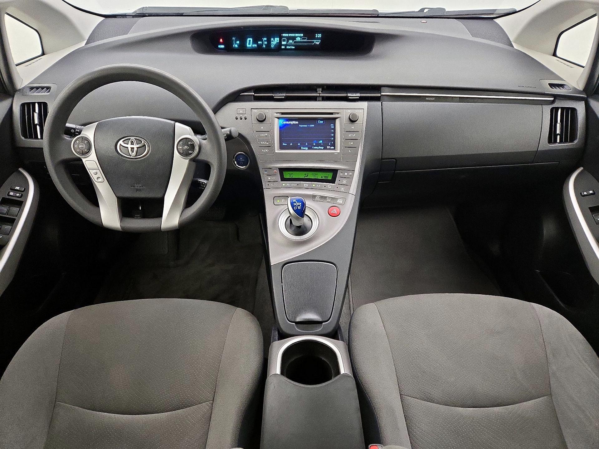 Thumbnail: 2015 Toyota Prius - 9