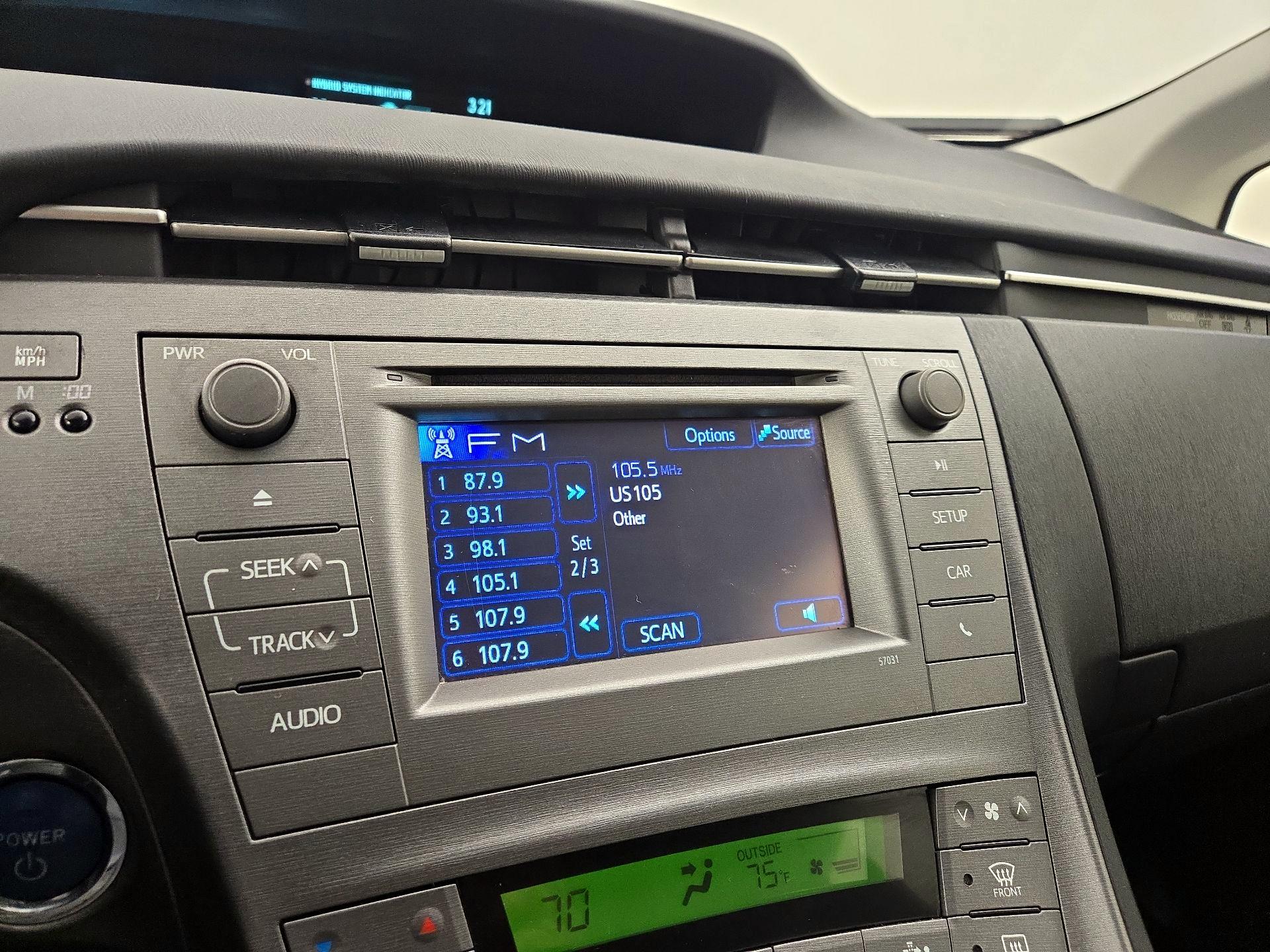 Thumbnail: 2015 Toyota Prius - 15