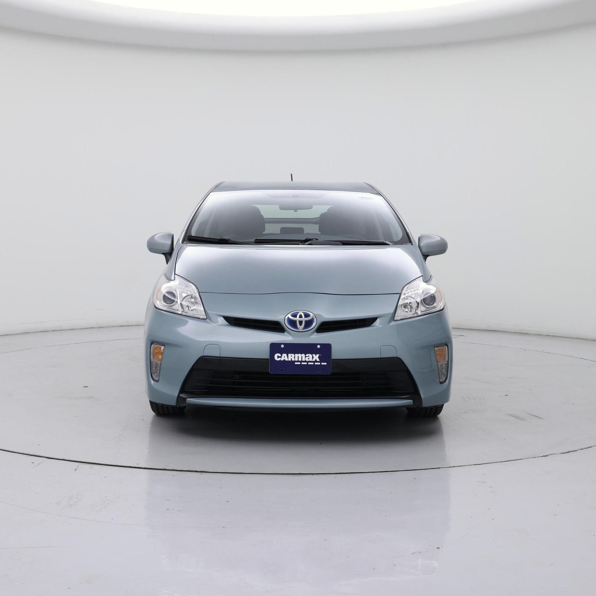 Thumbnail: 2015 Toyota Prius - 5