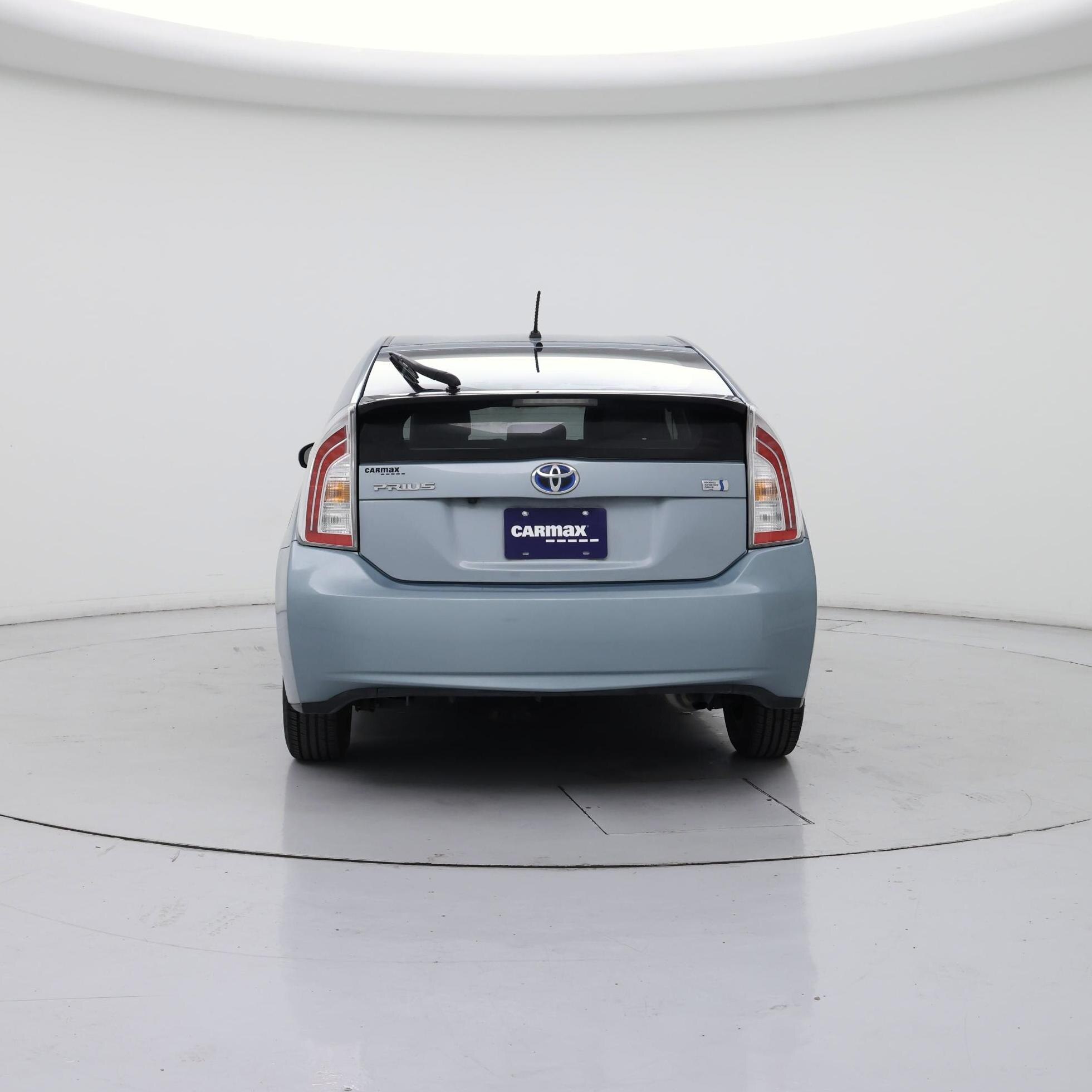 Thumbnail: 2015 Toyota Prius - 6