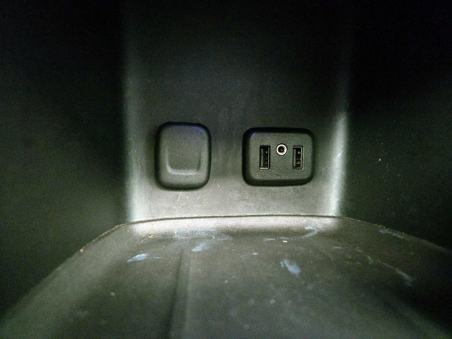 Thumbnail: 2017 GMC Acadia - 18