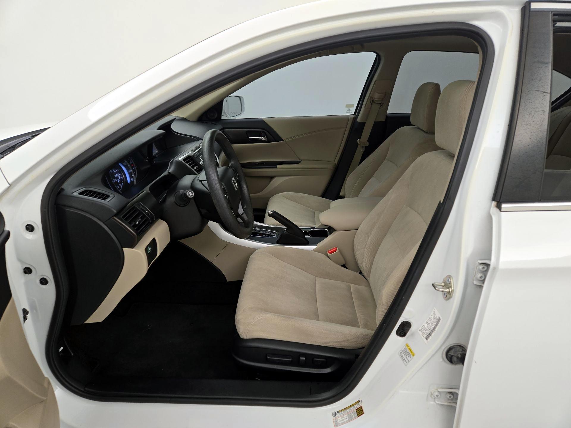 Thumbnail: 2015 Honda Accord - 11