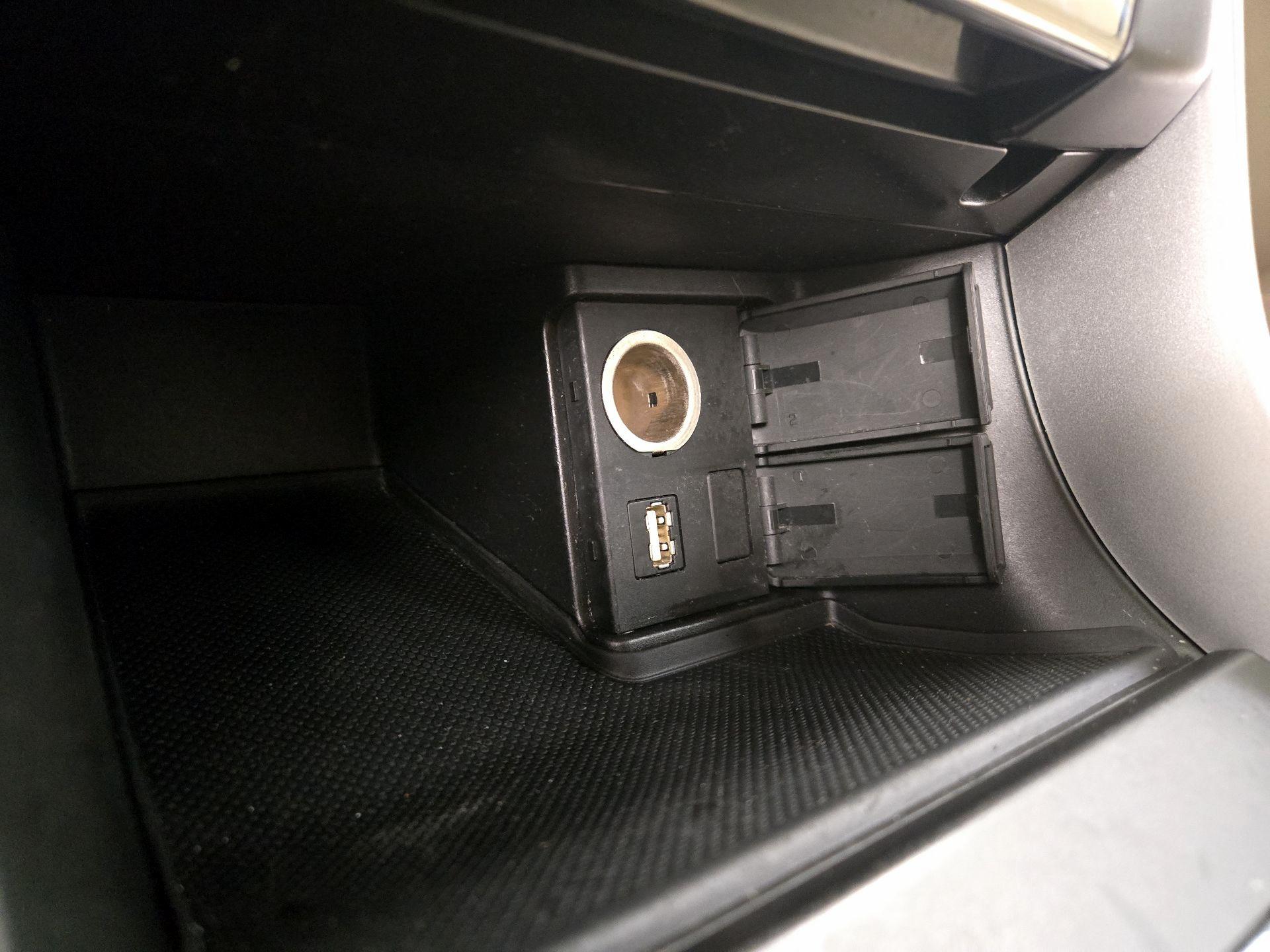 Thumbnail: 2015 Honda Accord - 18