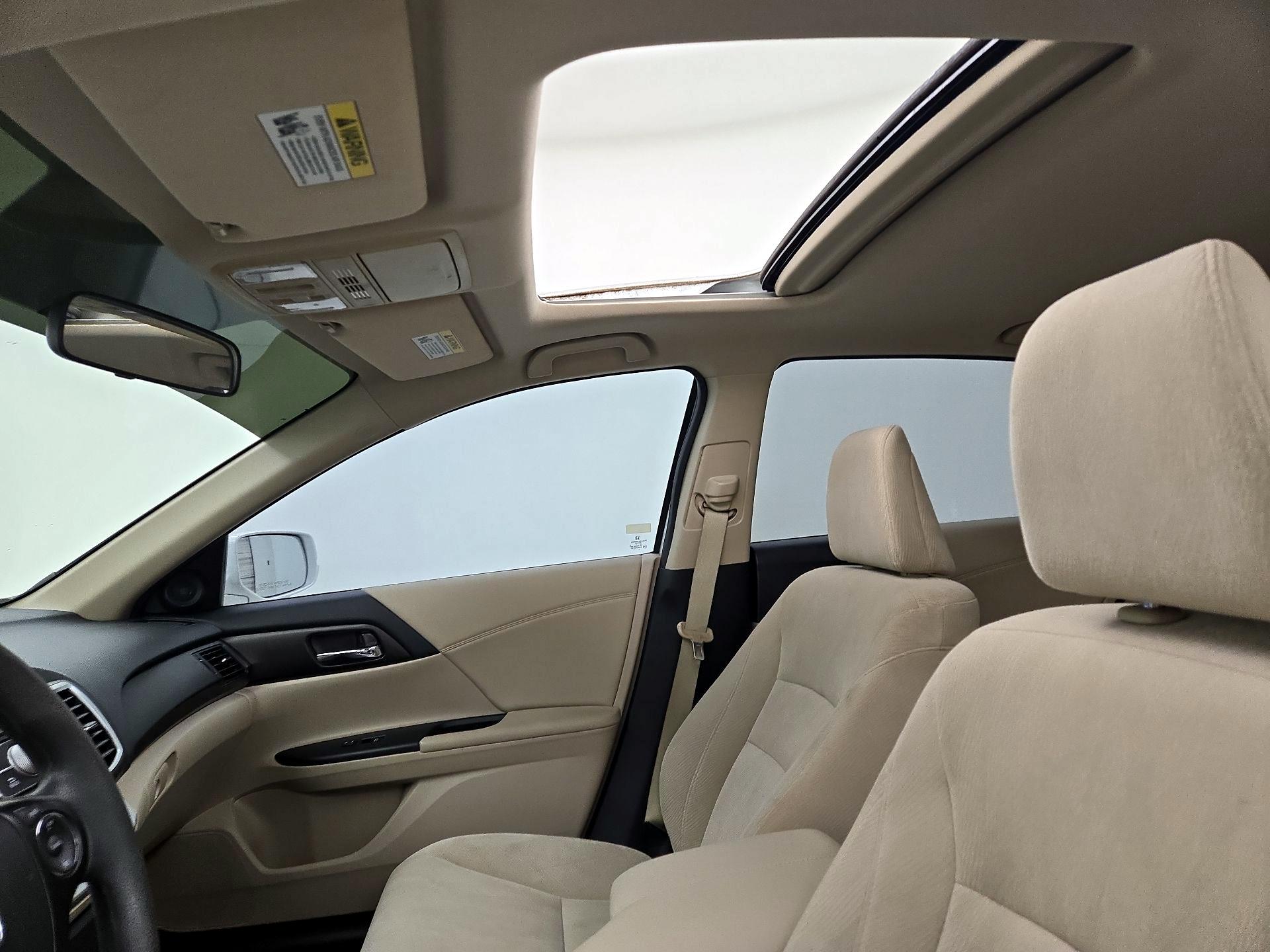 Thumbnail: 2015 Honda Accord - 19